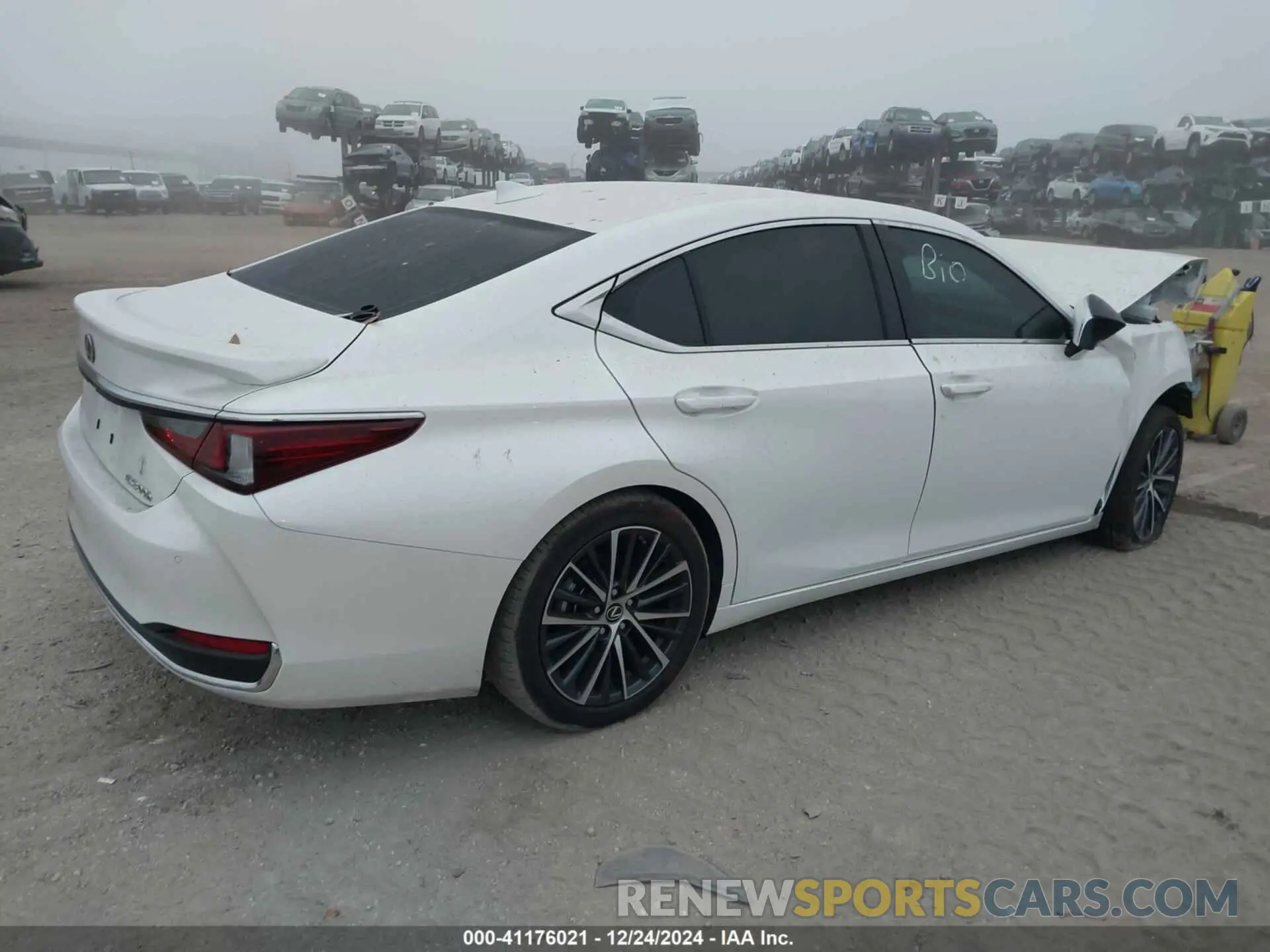 4 fotografías del automóvil dañado 58ADA1C18SU056437 LEXUS ES 300H 2025