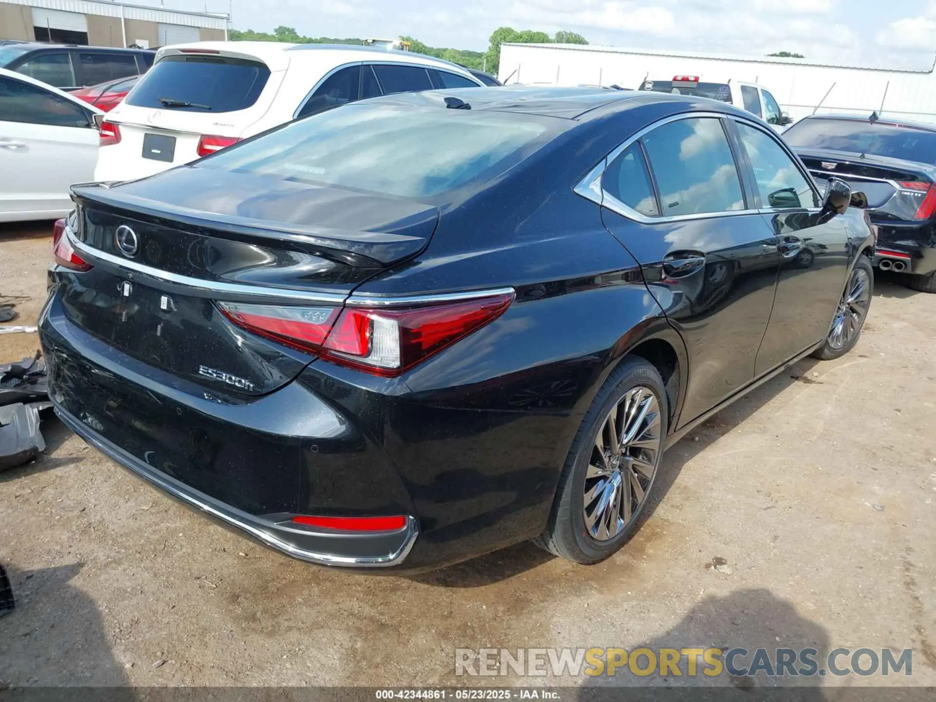 4 fotografías del automóvil dañado 58AFA1C16SU067283 LEXUS ES 300H 2025
