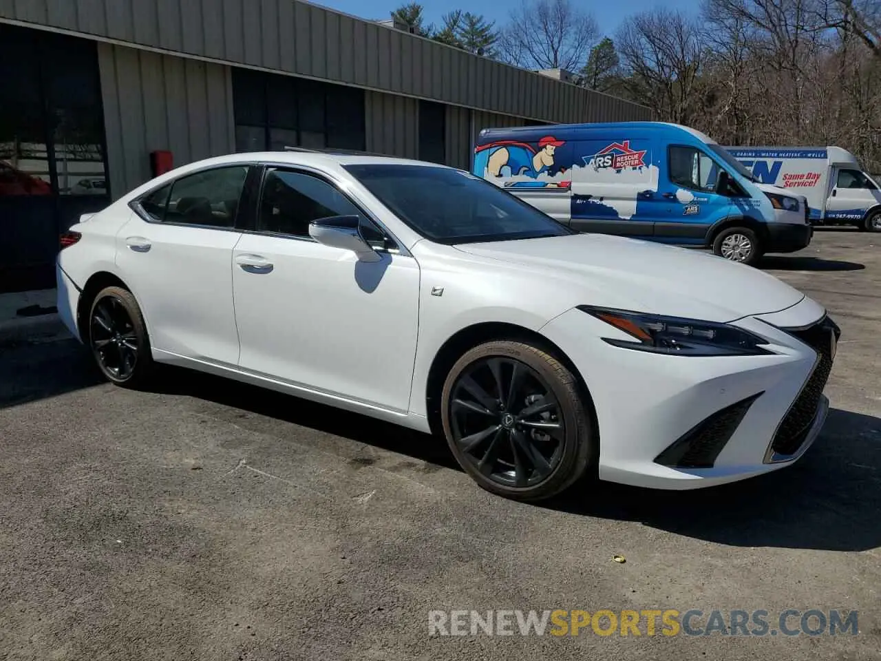 4 fotografías del automóvil dañado 58ABA1C14PU028021 LEXUS ES 300H F 2023