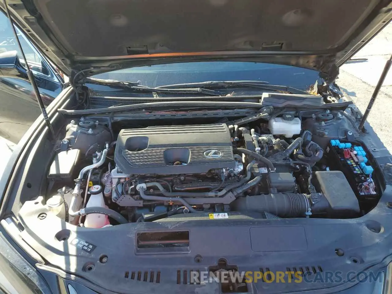 11 fotografías del automóvil dañado 58ABA1C14PU032120 LEXUS ES 300H F 2023