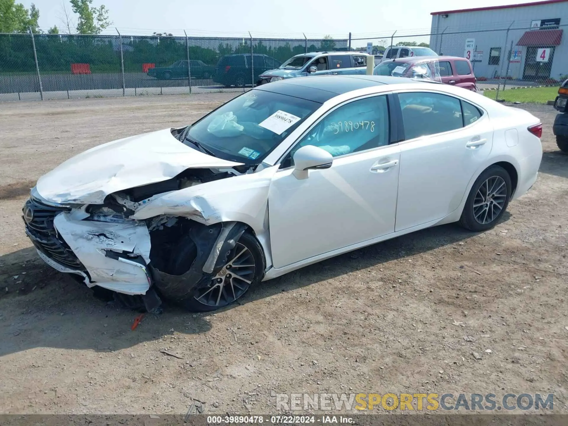 2 fotografías del automóvil dañado 58ABK1GG5HU055533 LEXUS ES 350 2017