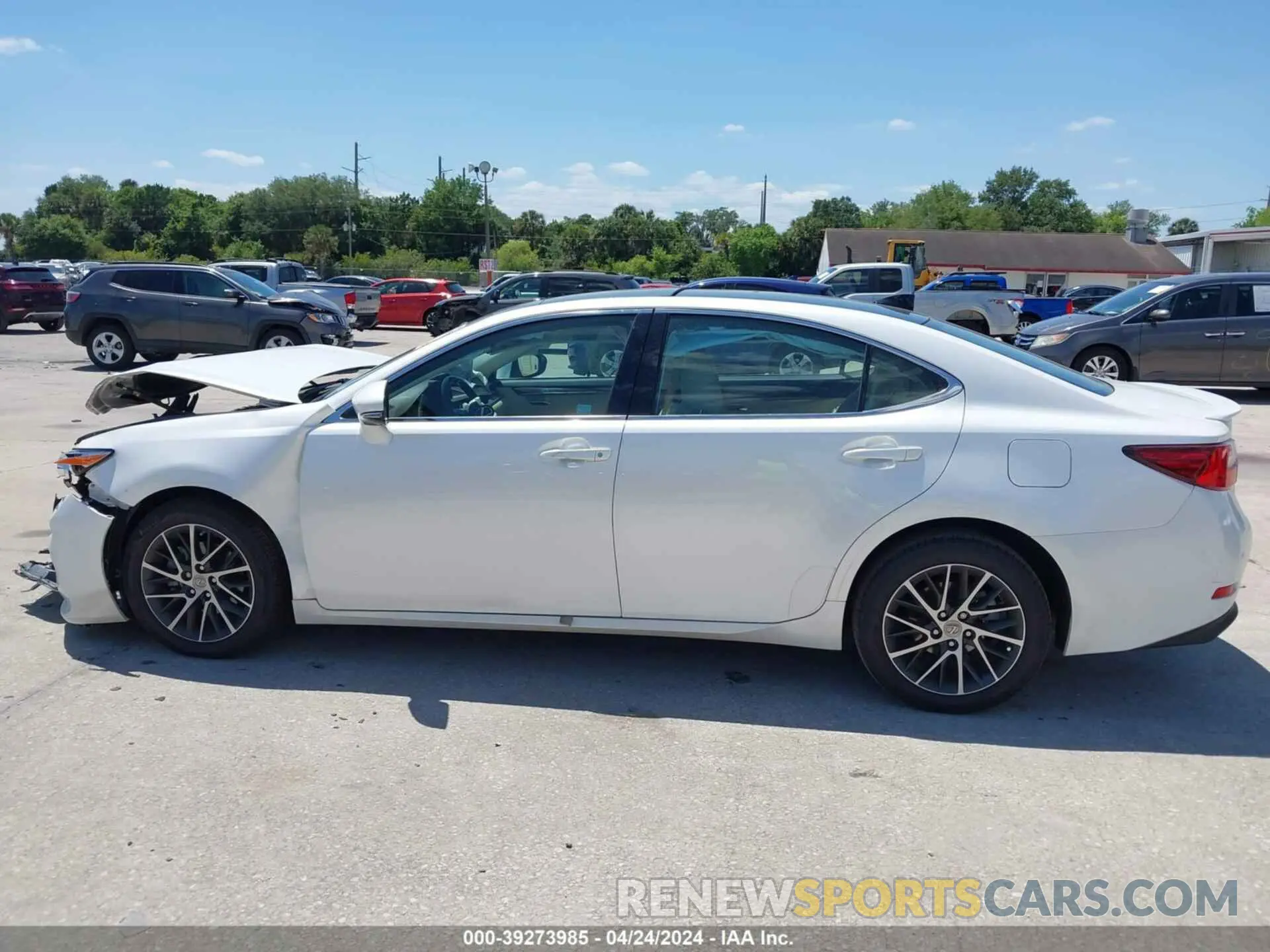 14 fotografías del automóvil dañado 58ABK1GG6JU081273 LEXUS ES 350 2018