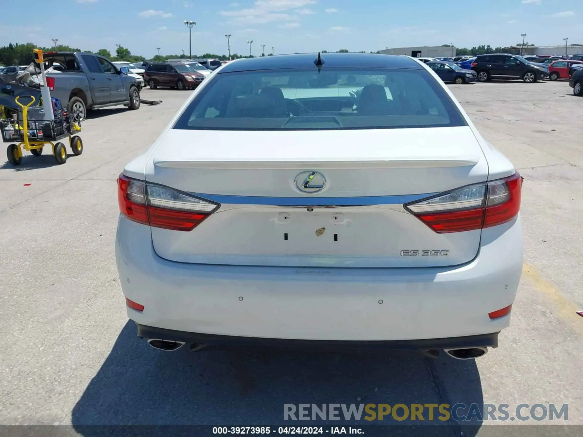 16 fotografías del automóvil dañado 58ABK1GG6JU081273 LEXUS ES 350 2018