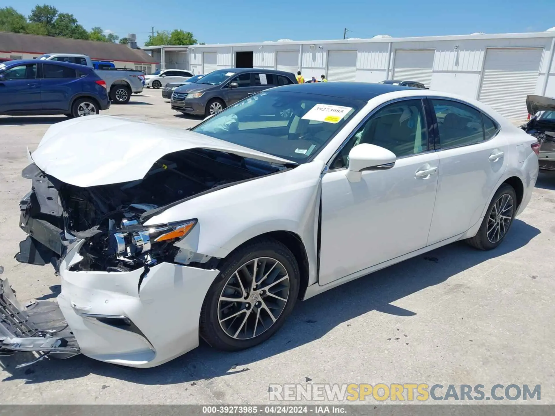 2 fotografías del automóvil dañado 58ABK1GG6JU081273 LEXUS ES 350 2018