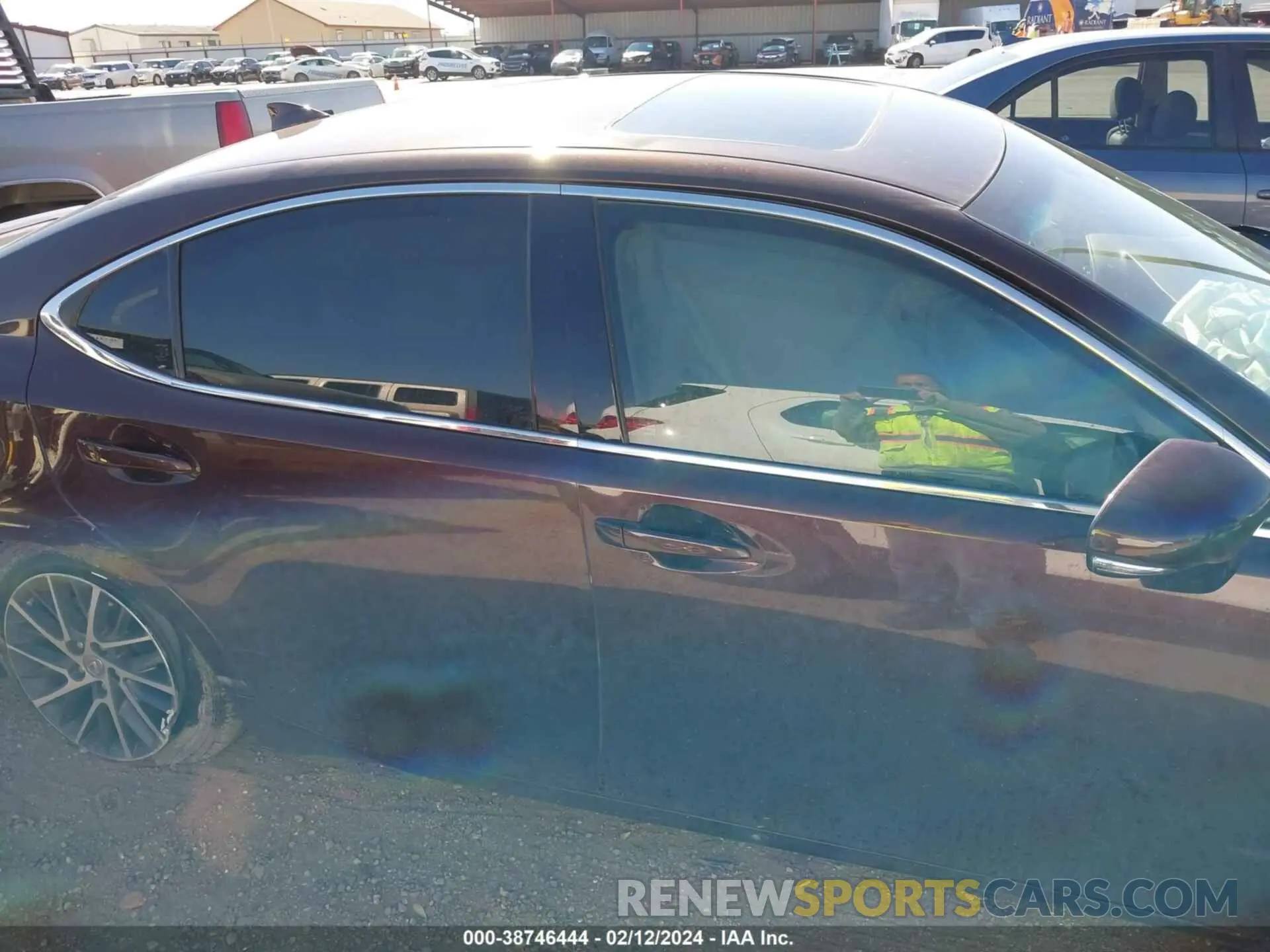 13 fotografías del automóvil dañado 58ABK1GG6JU086991 LEXUS ES 350 2018