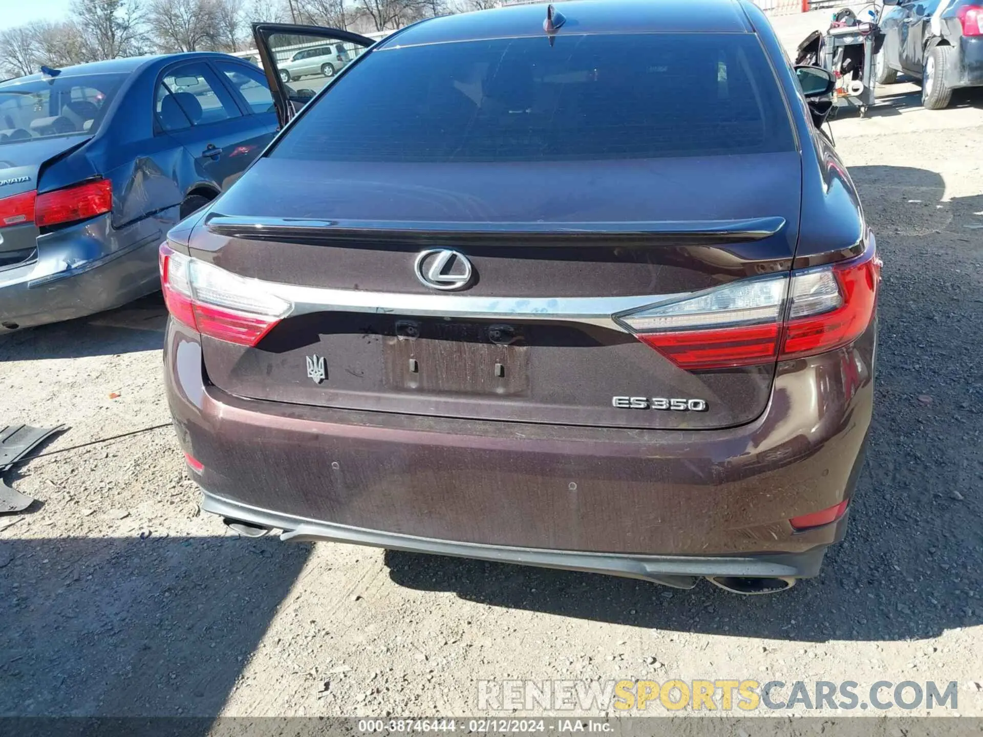 16 fotografías del automóvil dañado 58ABK1GG6JU086991 LEXUS ES 350 2018