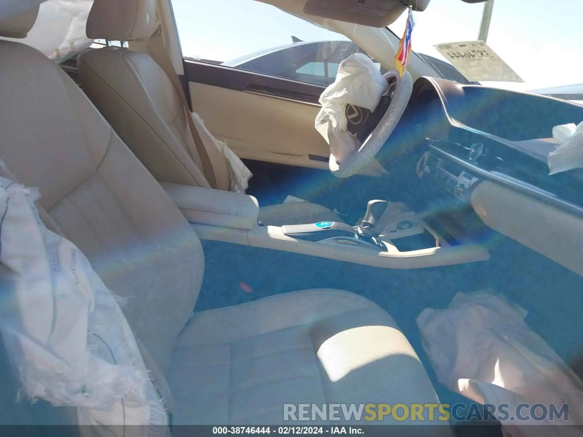 5 fotografías del automóvil dañado 58ABK1GG6JU086991 LEXUS ES 350 2018