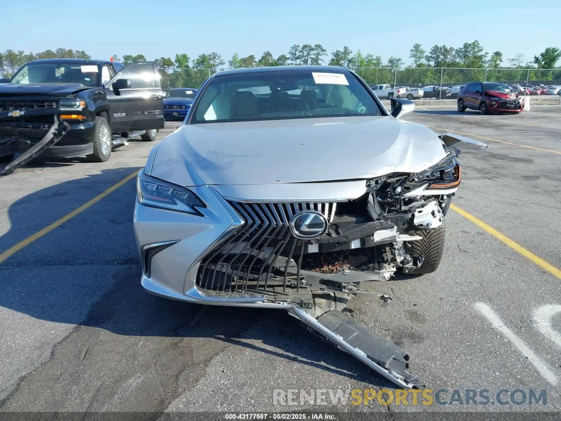 13 fotografías del automóvil dañado 58ABZ1B10KU023305 LEXUS ES 350 2019