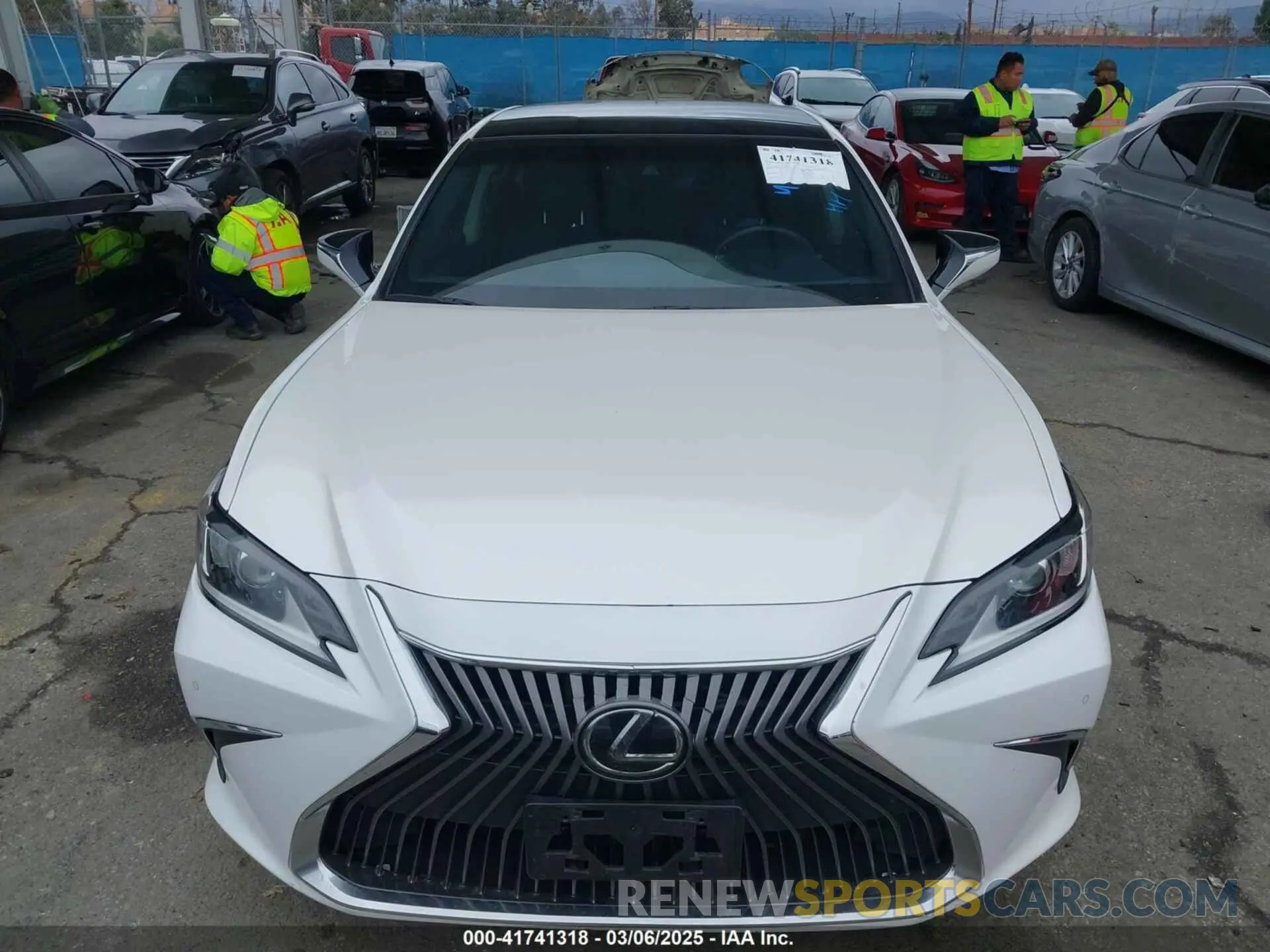 12 fotografías del automóvil dañado 58ABZ1B10KU031873 LEXUS ES 350 2019