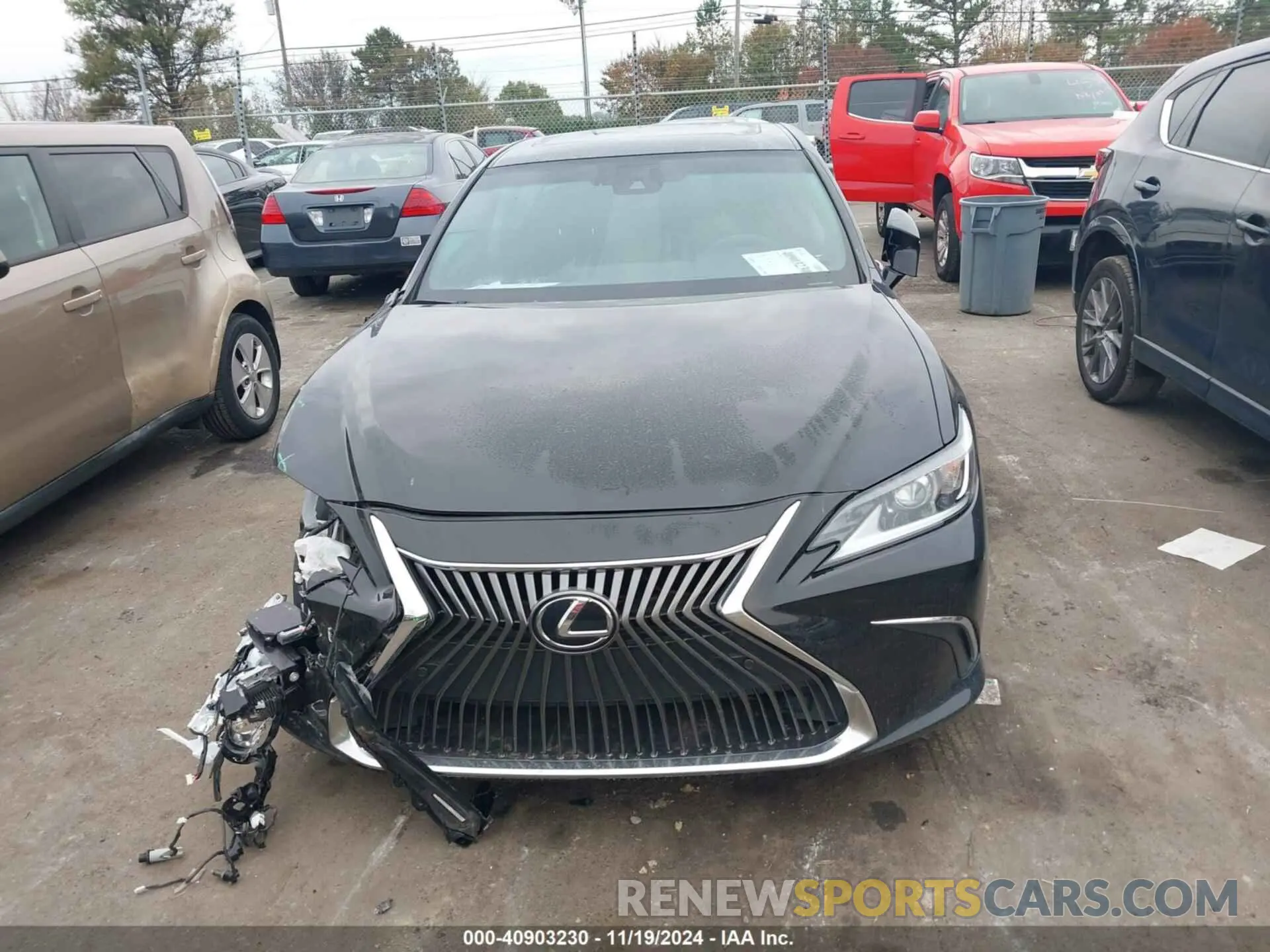 12 fotografías del automóvil dañado 58ABZ1B11KU024849 LEXUS ES 350 2019