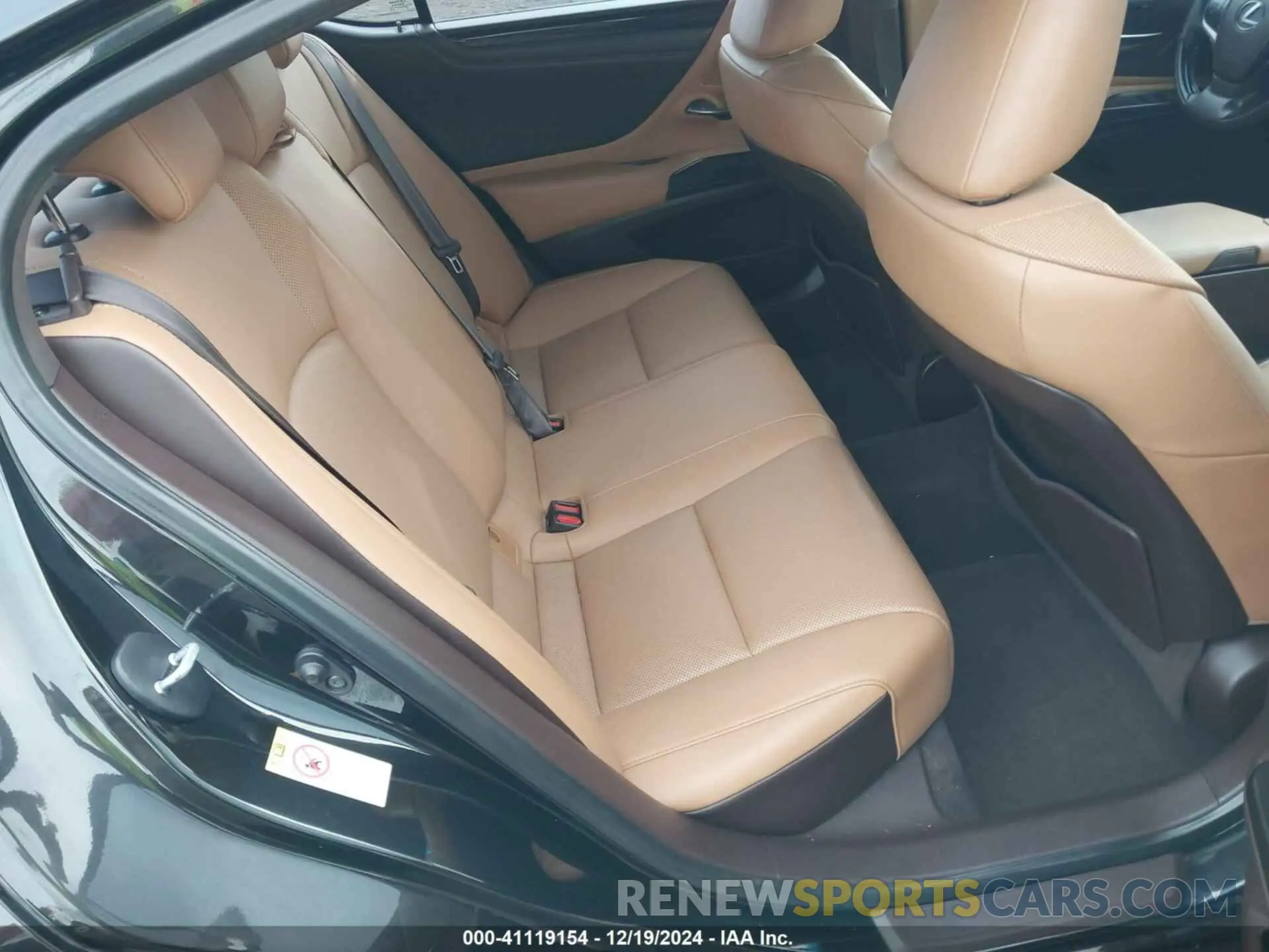 8 fotografías del automóvil dañado 58ABZ1B11KU036550 LEXUS ES 350 2019