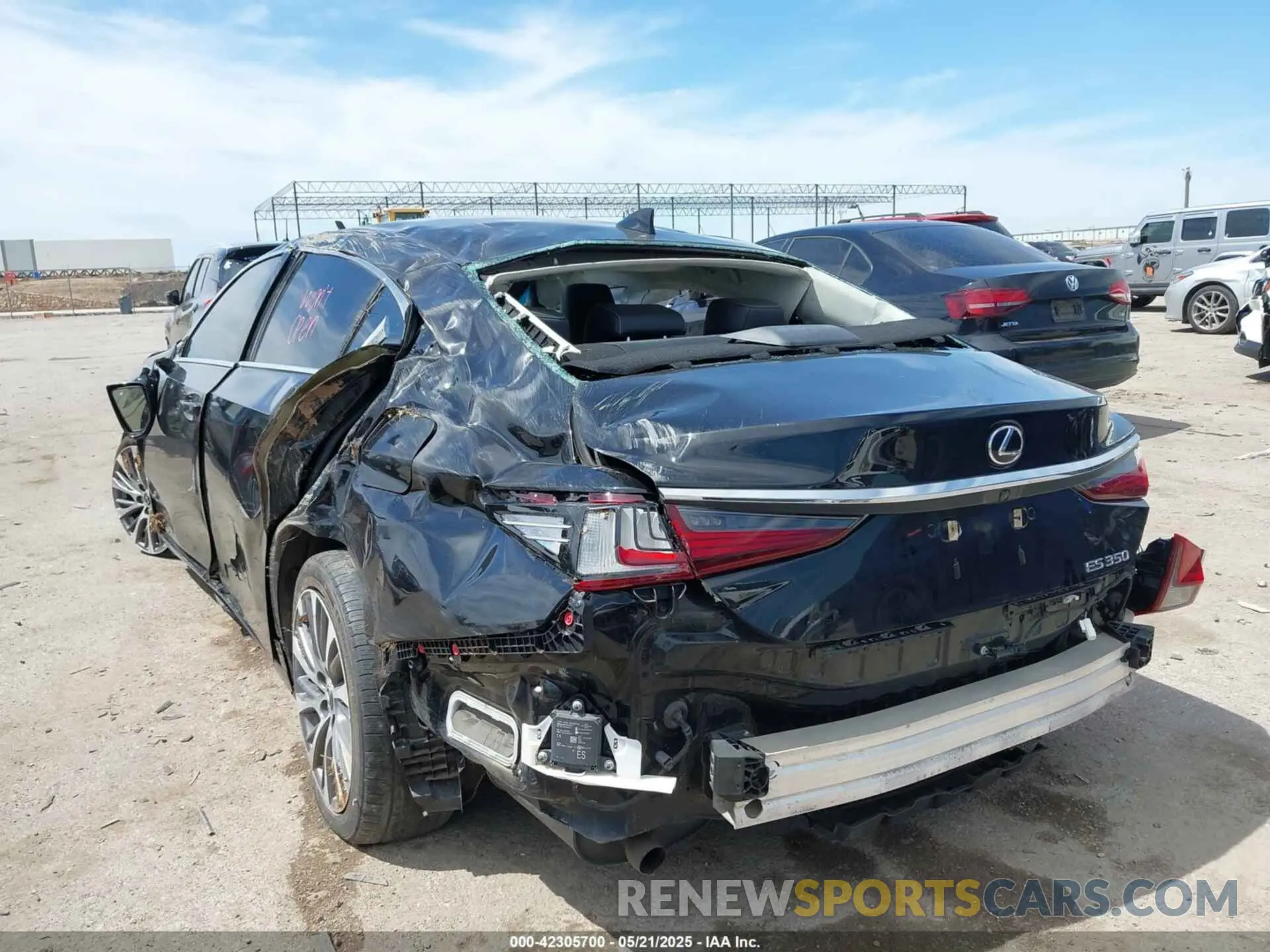 3 fotografías del automóvil dañado 58ABZ1B12KU012161 LEXUS ES 350 2019