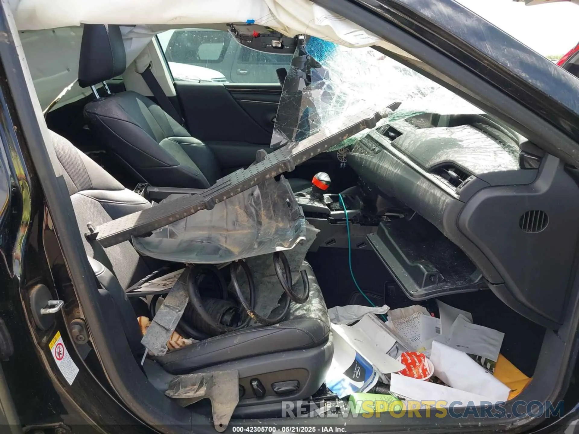 5 fotografías del automóvil dañado 58ABZ1B12KU012161 LEXUS ES 350 2019