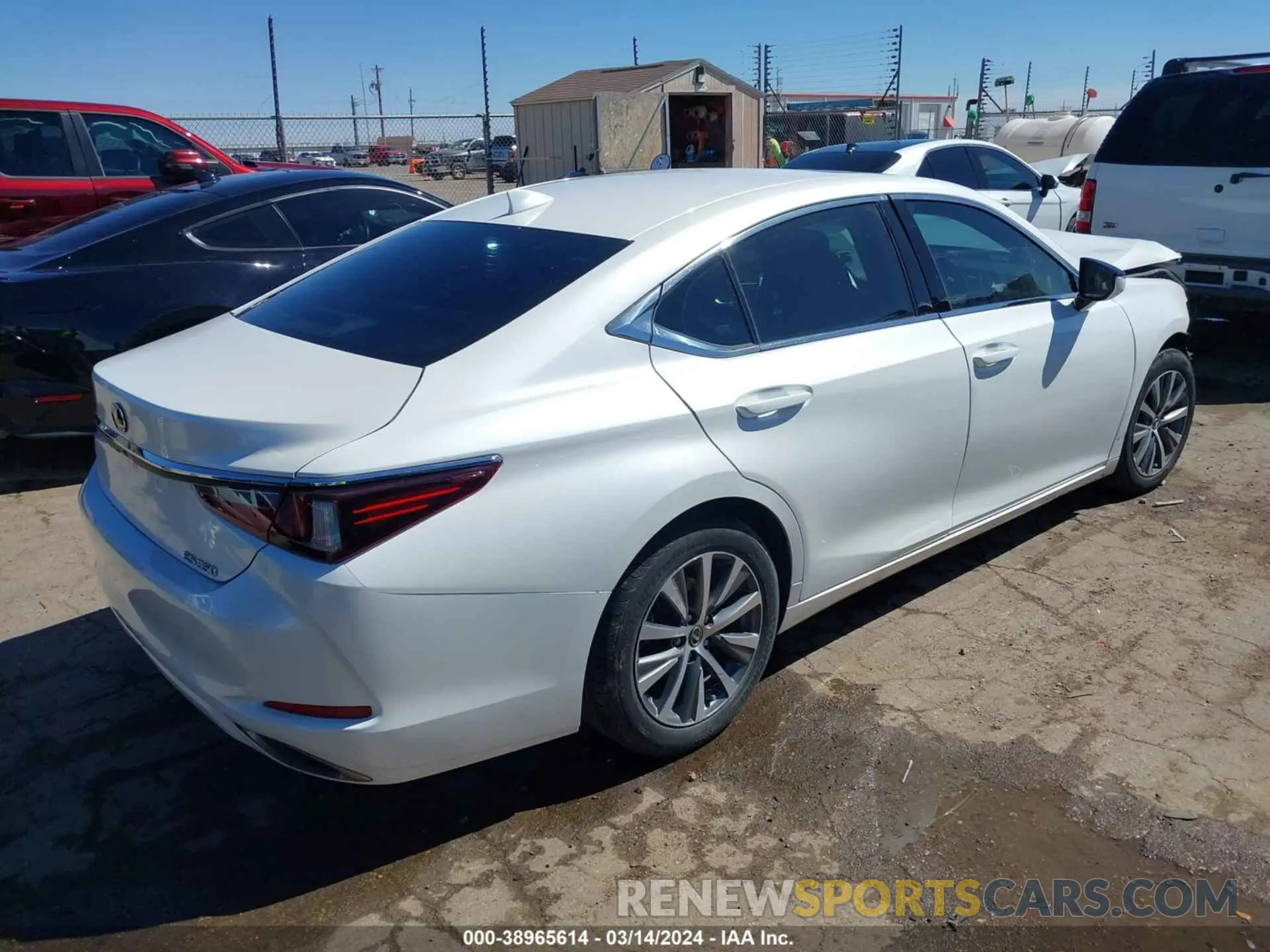 4 fotografías del automóvil dañado 58ABZ1B12KU021278 LEXUS ES 350 2019