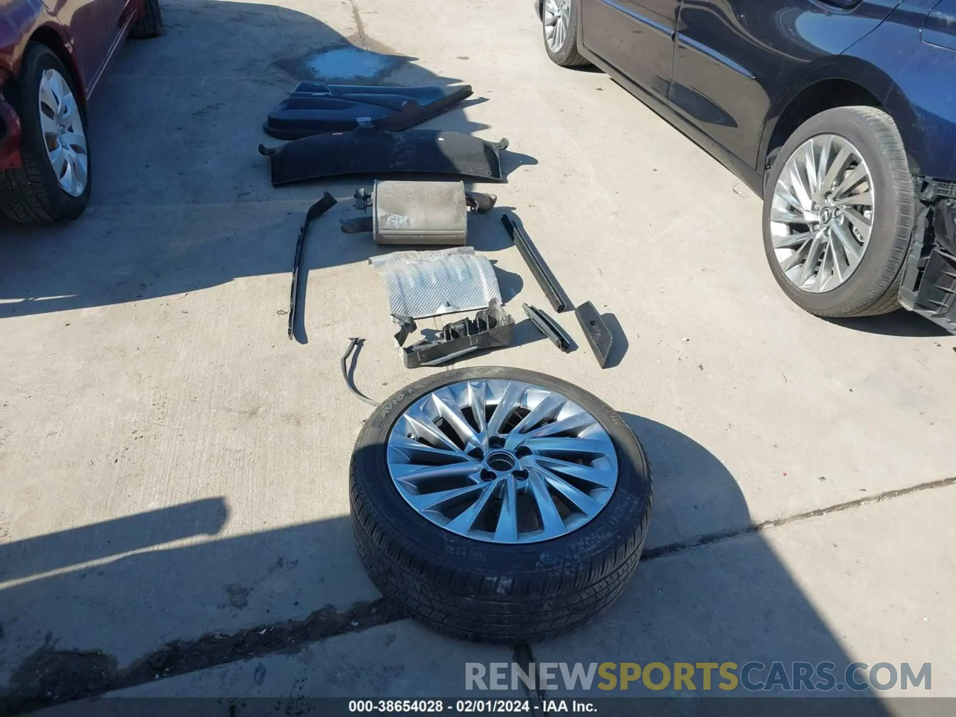 12 fotografías del automóvil dañado 58ABZ1B12KU023886 LEXUS ES 350 2019