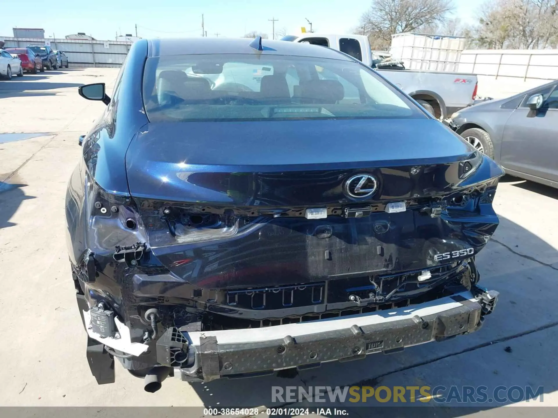 17 fotografías del automóvil dañado 58ABZ1B12KU023886 LEXUS ES 350 2019