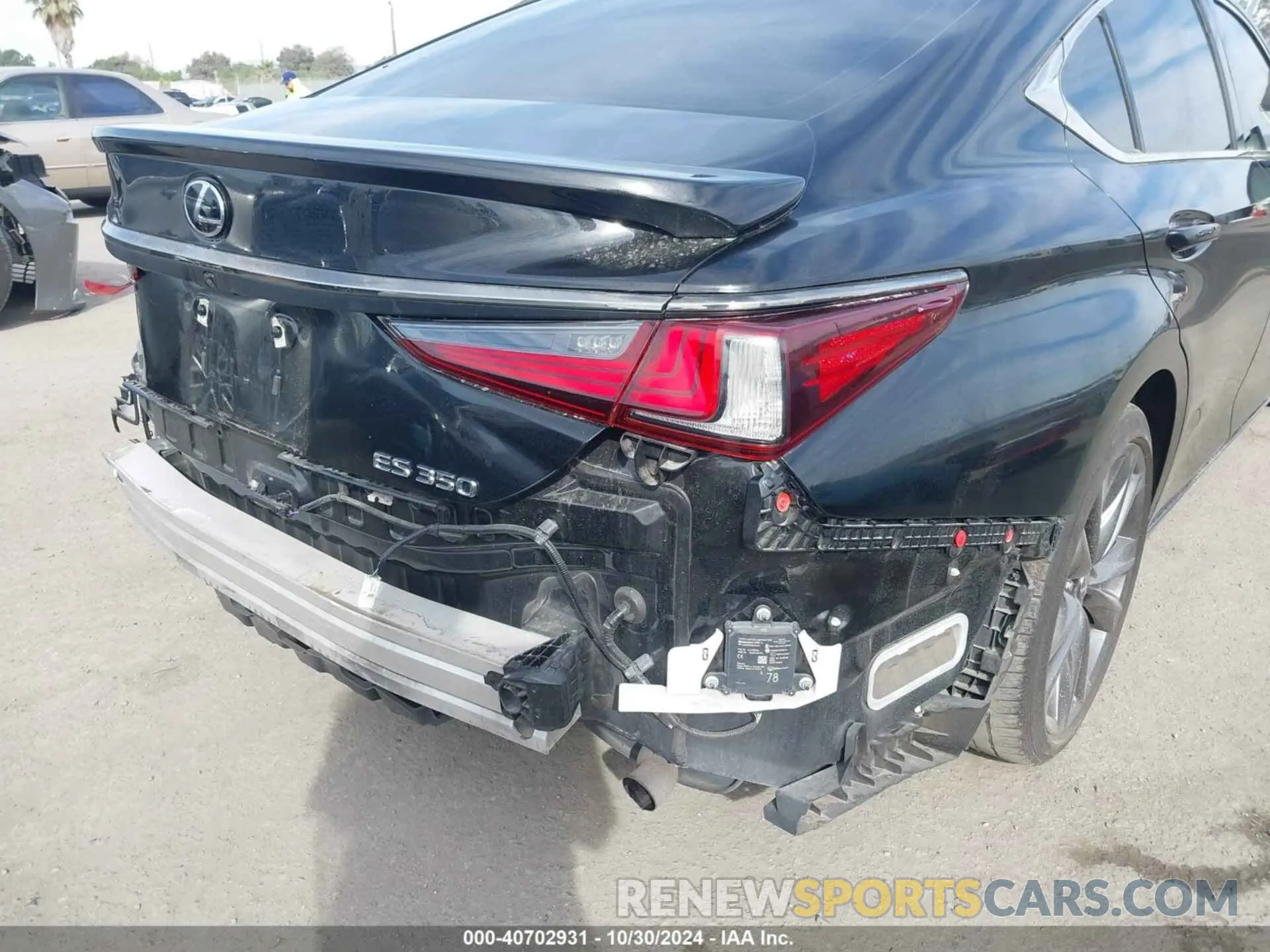 18 fotografías del automóvil dañado 58ABZ1B12KU045273 LEXUS ES 350 2019