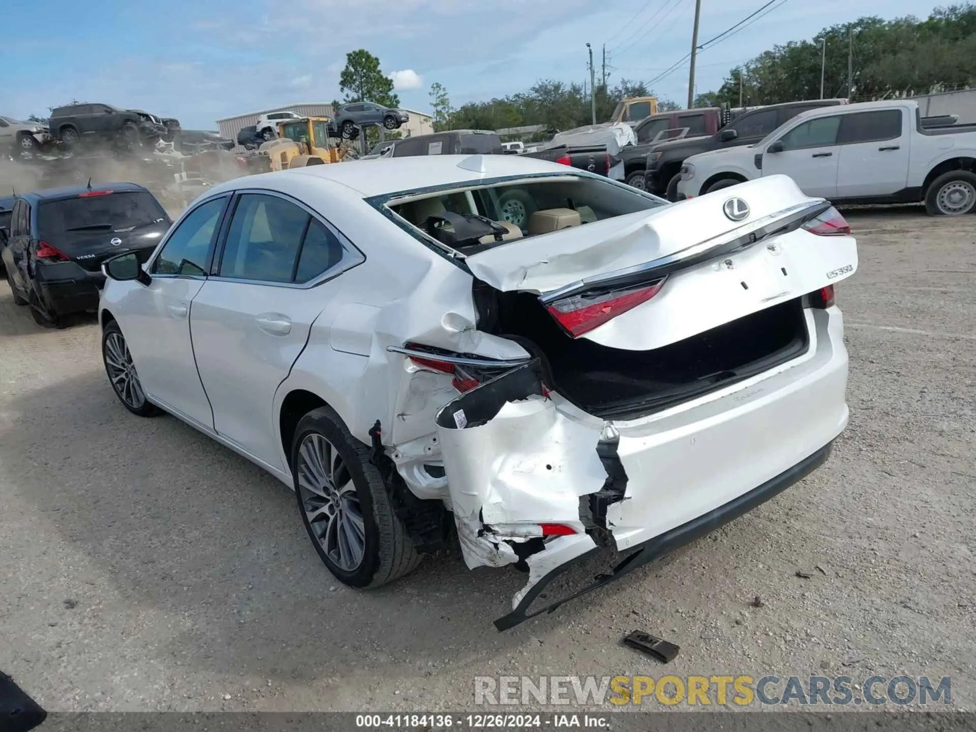 3 fotografías del automóvil dañado 58ABZ1B13KU026649 LEXUS ES 350 2019