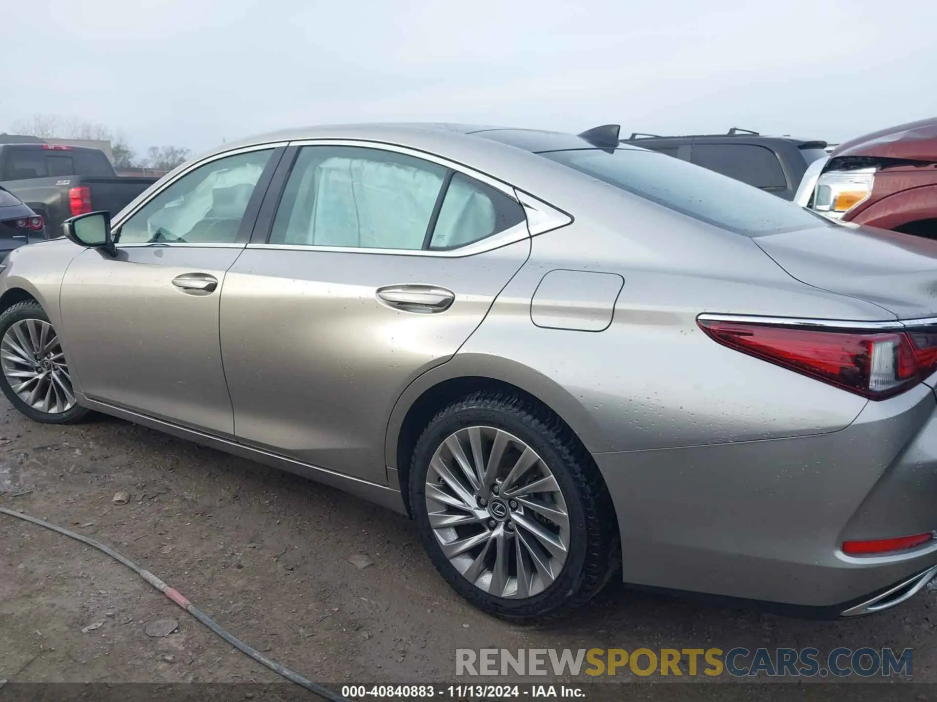 14 fotografías del automóvil dañado 58ABZ1B14KU023629 LEXUS ES 350 2019