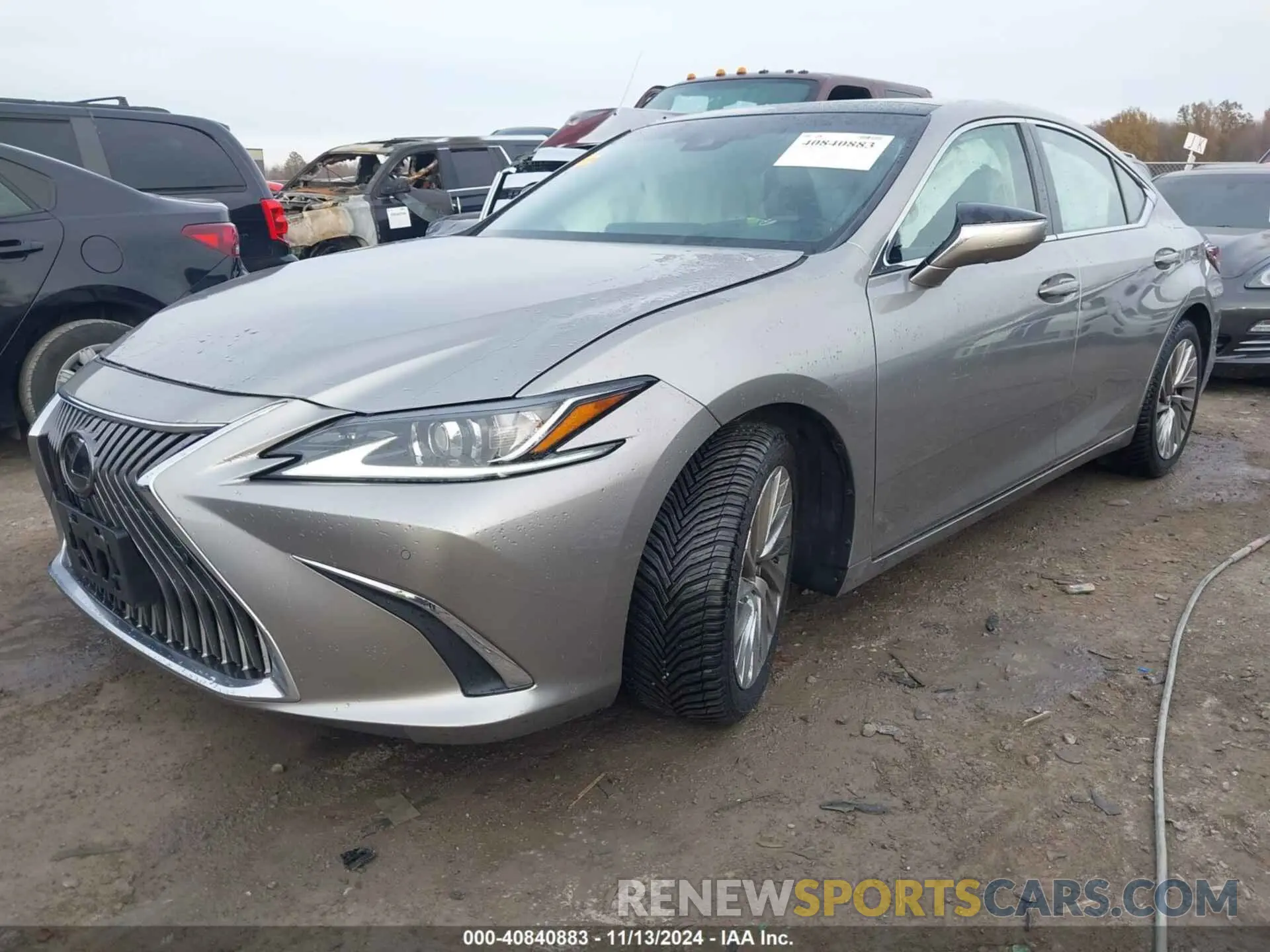2 fotografías del automóvil dañado 58ABZ1B14KU023629 LEXUS ES 350 2019
