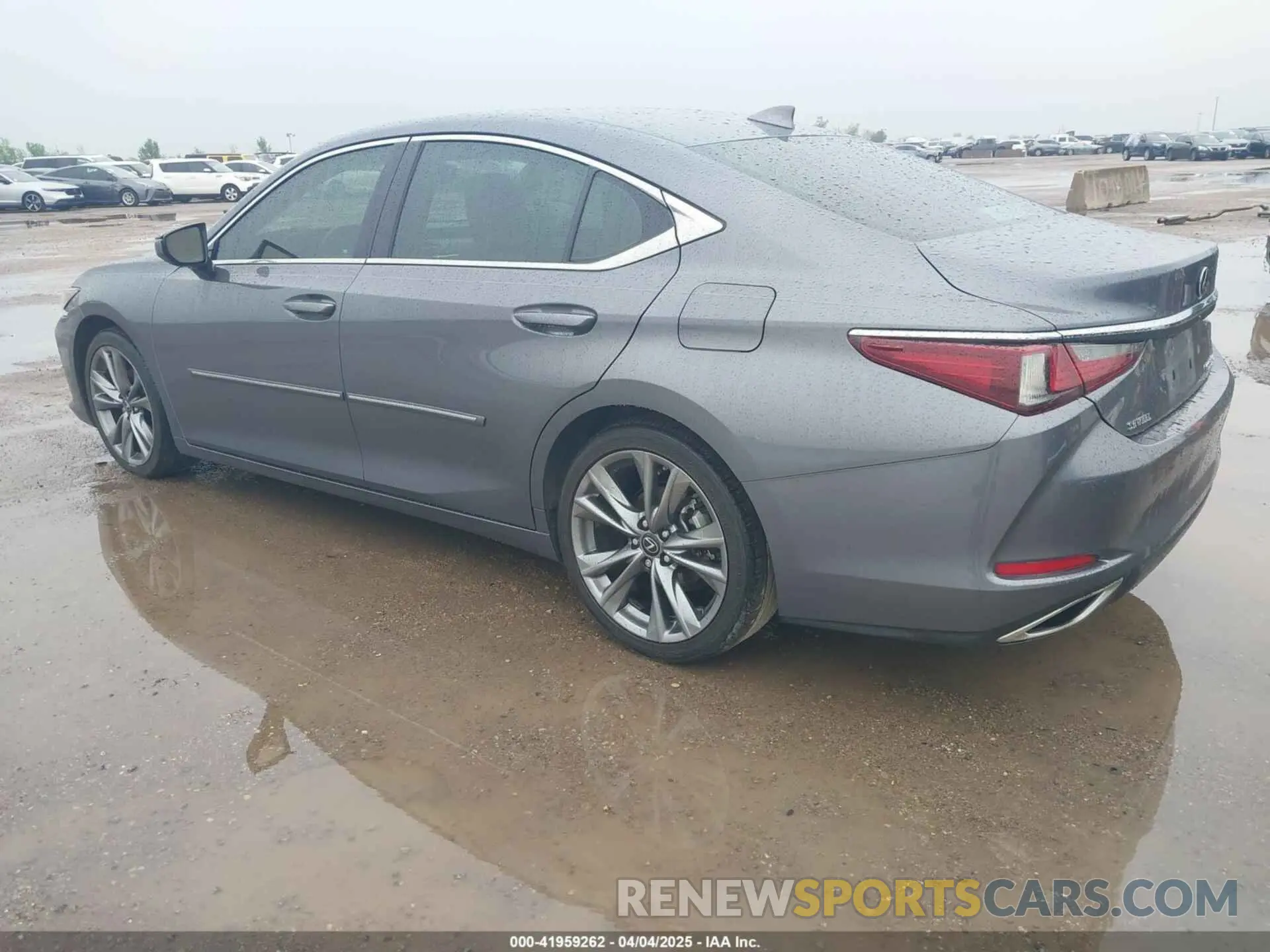 3 fotografías del automóvil dañado 58ABZ1B14KU035778 LEXUS ES 350 2019