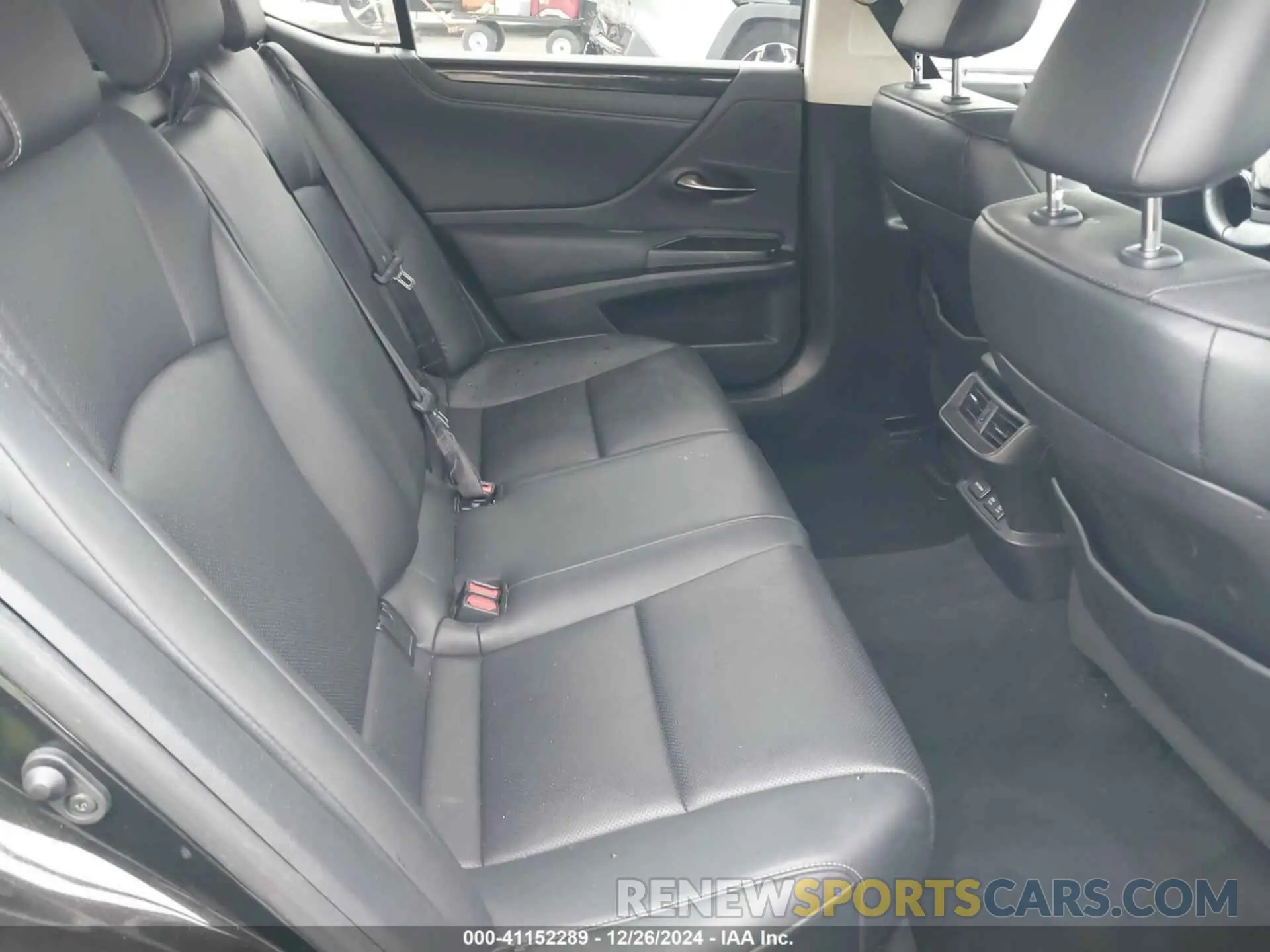 8 fotografías del automóvil dañado 58ABZ1B14KU040186 LEXUS ES 350 2019