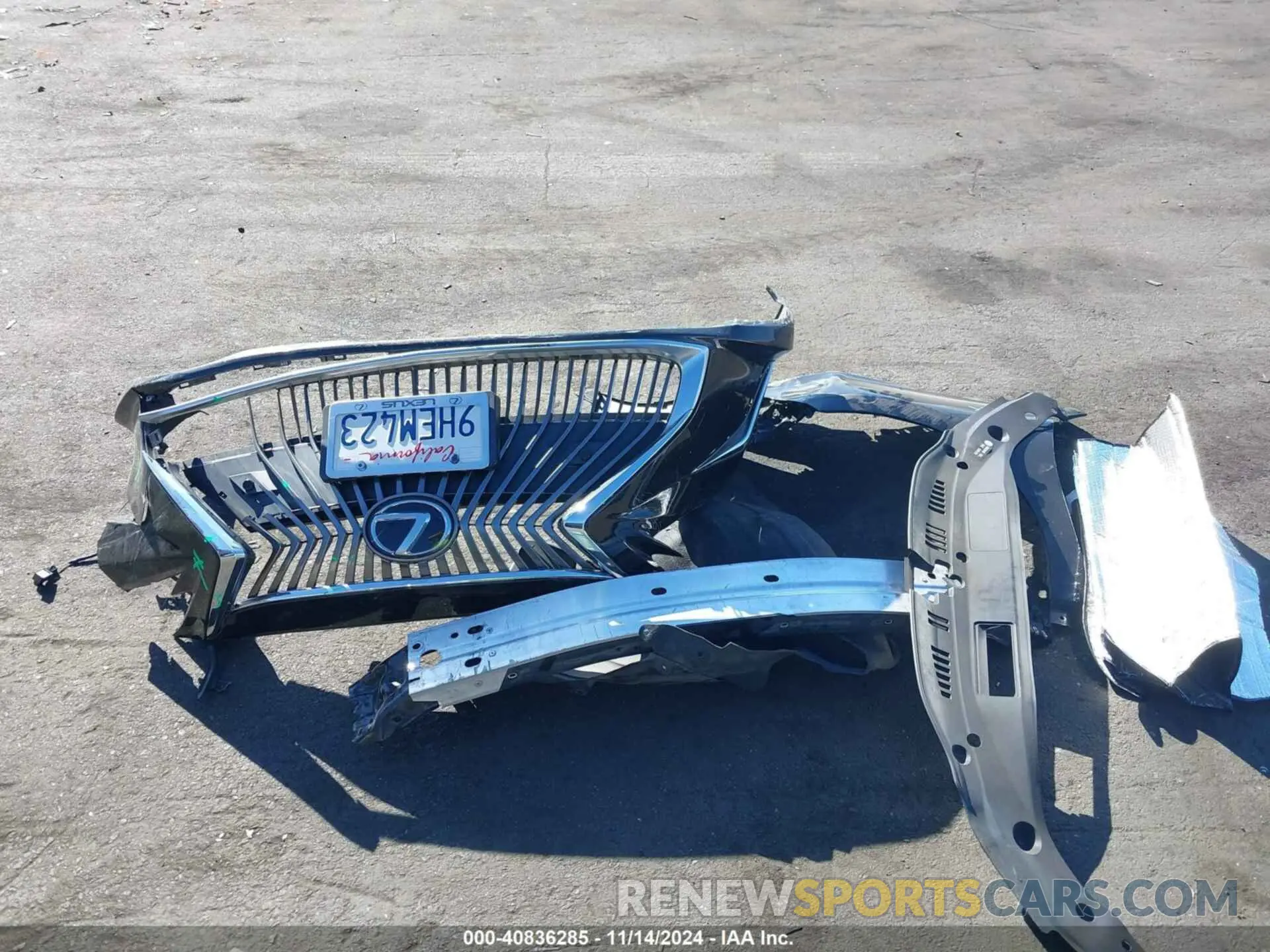 12 fotografías del automóvil dañado 58ABZ1B14KU047302 LEXUS ES 350 2019