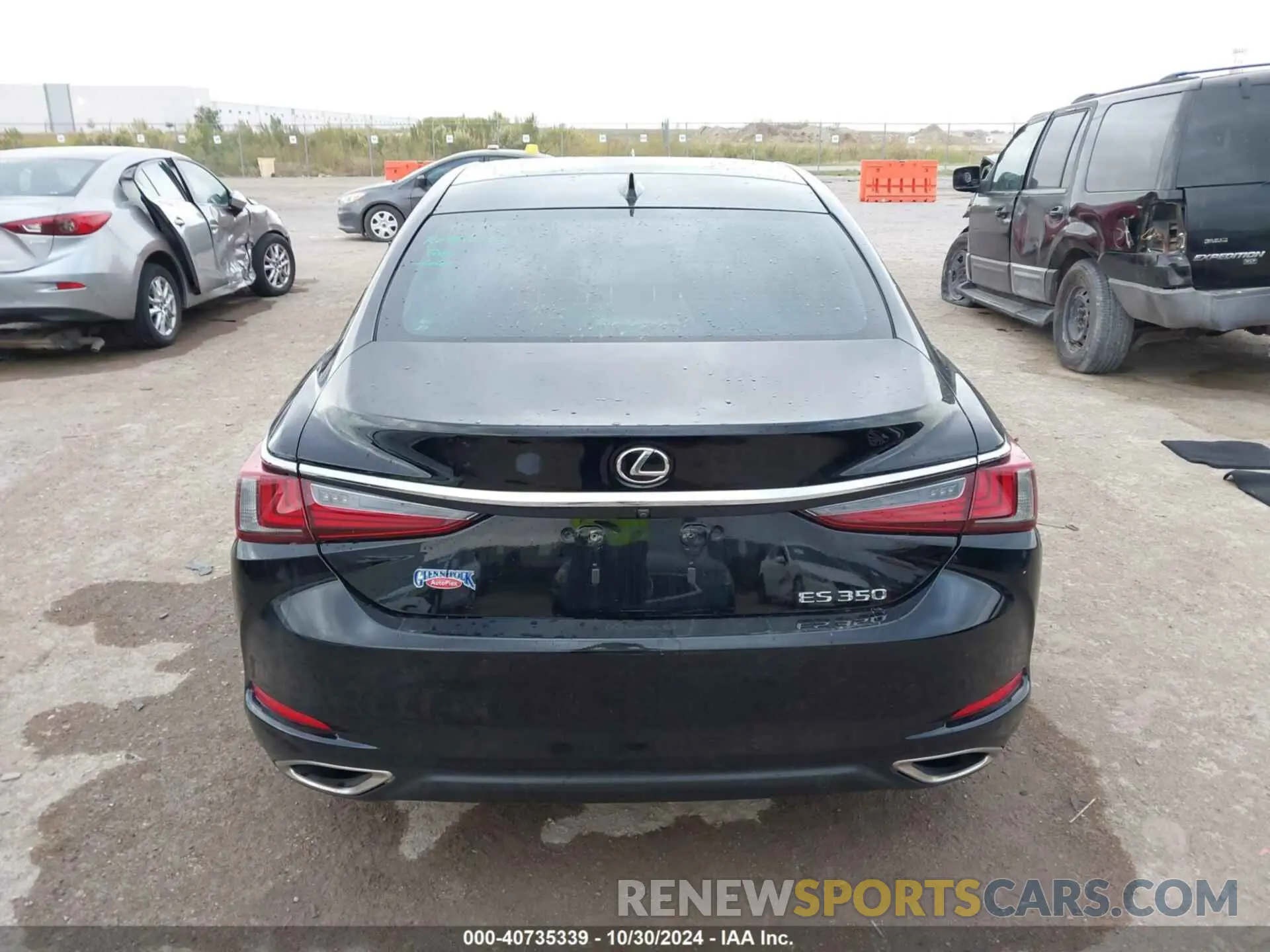16 fotografías del automóvil dañado 58ABZ1B14KU049700 LEXUS ES 350 2019