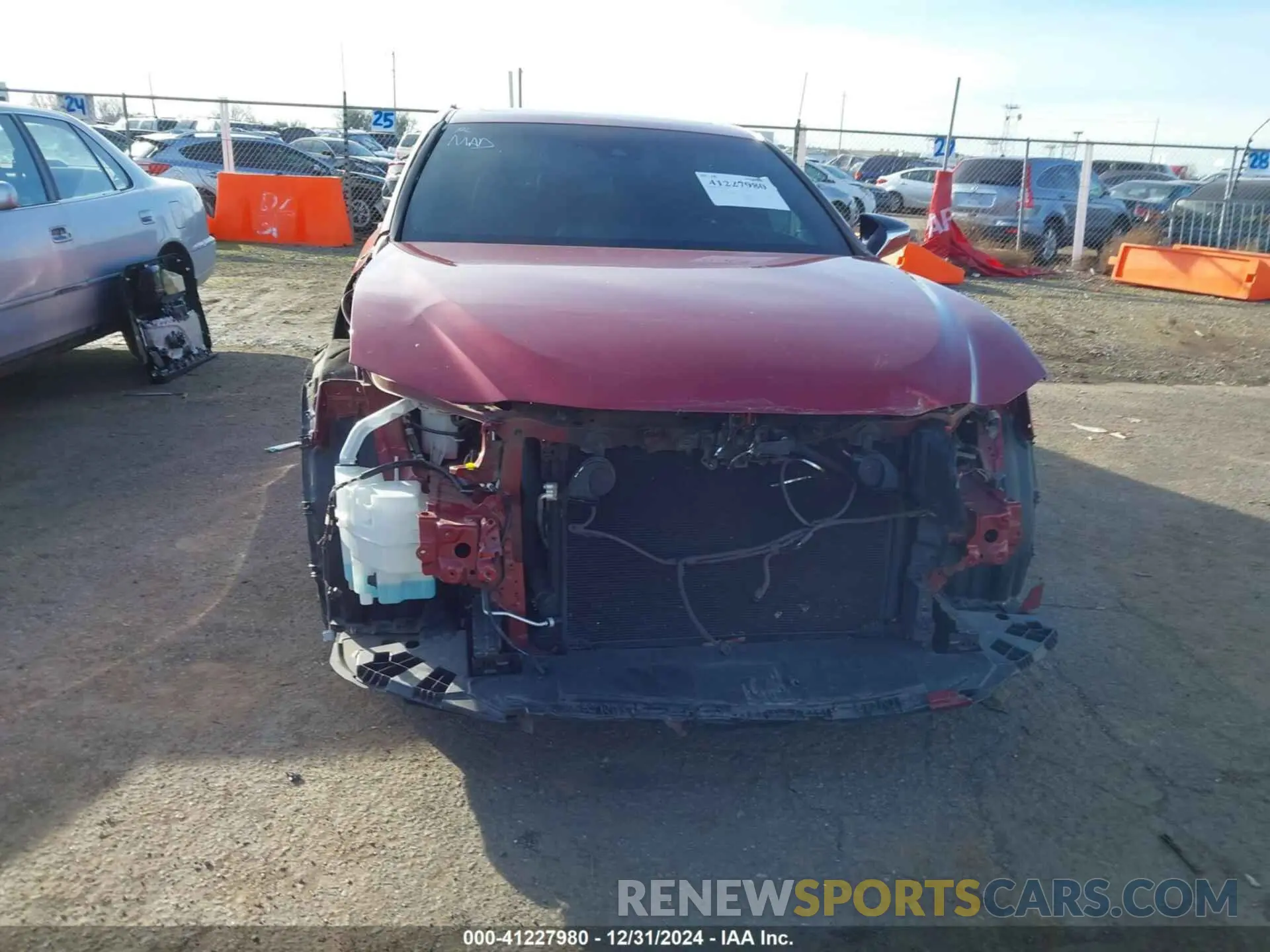 13 fotografías del automóvil dañado 58ABZ1B14KU050295 LEXUS ES 350 2019