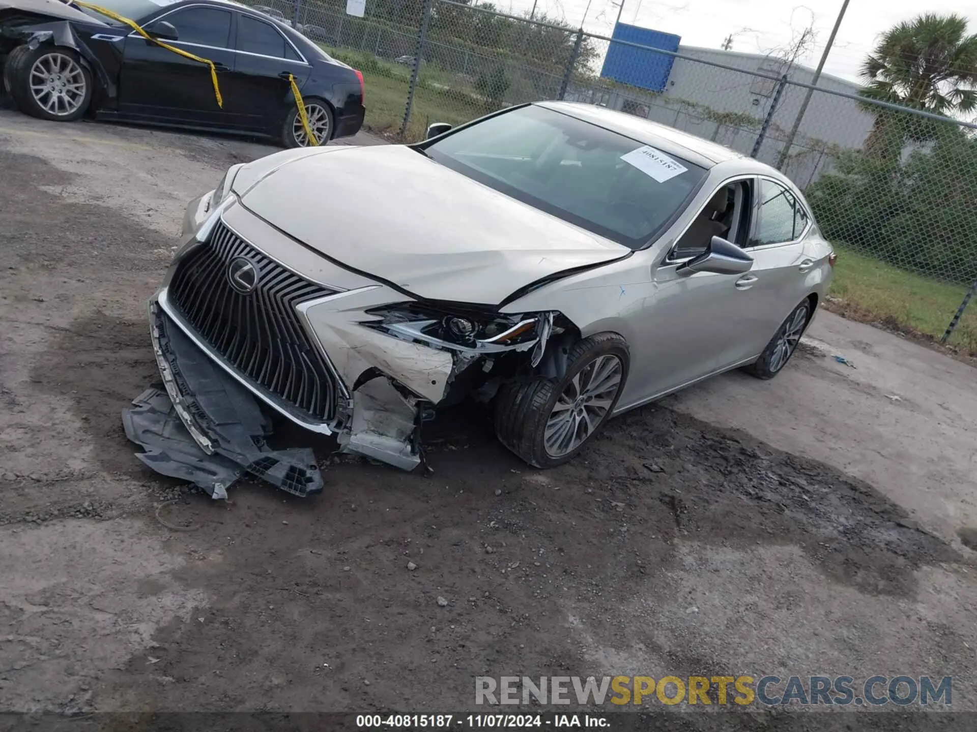 2 fotografías del automóvil dañado 58ABZ1B15KU043727 LEXUS ES 350 2019