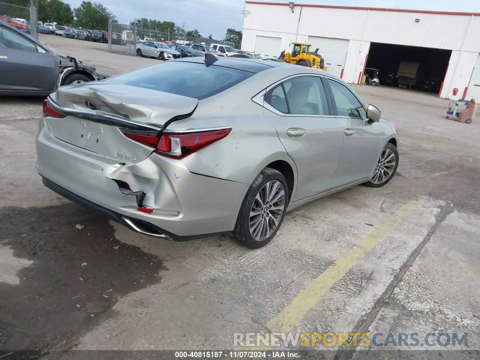 4 fotografías del automóvil dañado 58ABZ1B15KU043727 LEXUS ES 350 2019