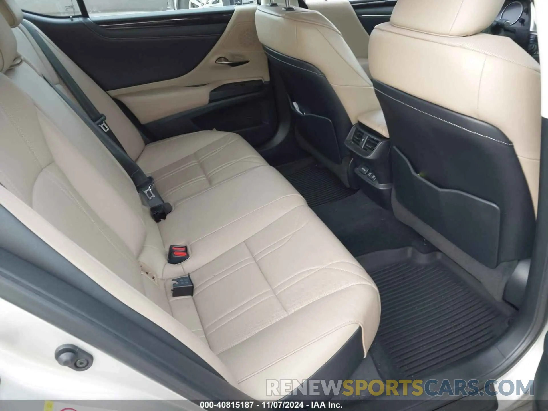8 fotografías del automóvil dañado 58ABZ1B15KU043727 LEXUS ES 350 2019