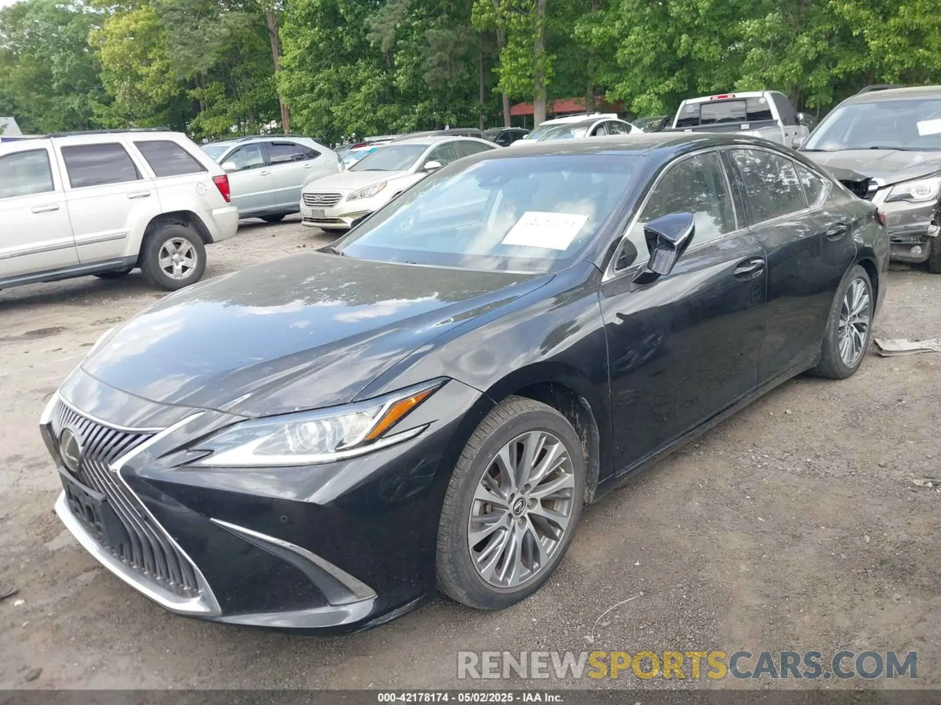 2 fotografías del automóvil dañado 58ABZ1B16KU020442 LEXUS ES 350 2019