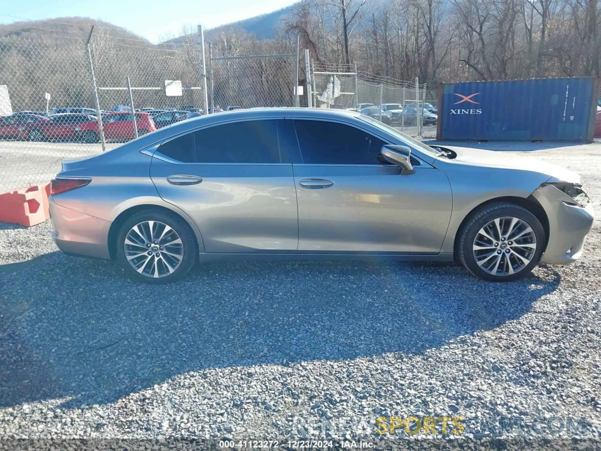 14 fotografías del automóvil dañado 58ABZ1B16KU026483 LEXUS ES 350 2019