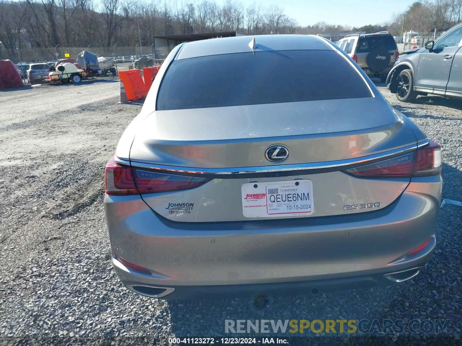 17 fotografías del automóvil dañado 58ABZ1B16KU026483 LEXUS ES 350 2019