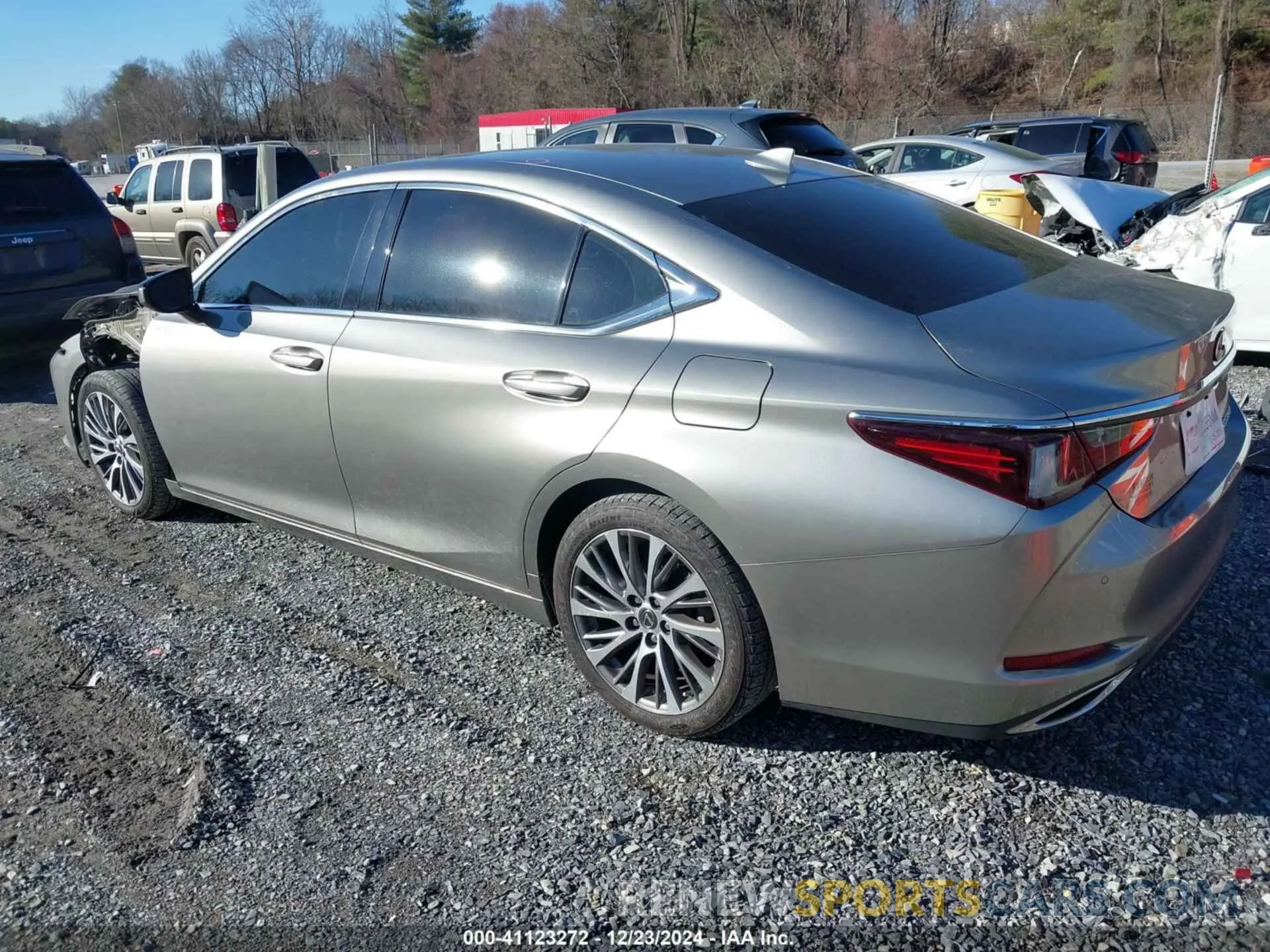 3 fotografías del automóvil dañado 58ABZ1B16KU026483 LEXUS ES 350 2019