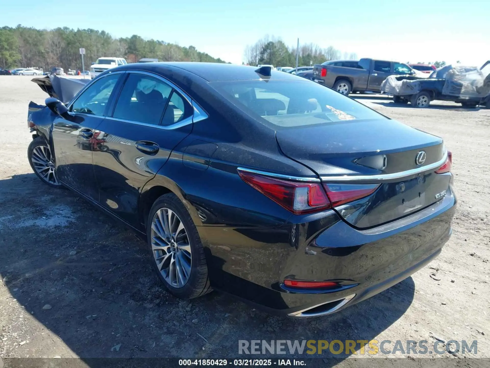 3 fotografías del automóvil dañado 58ABZ1B16KU035152 LEXUS ES 350 2019
