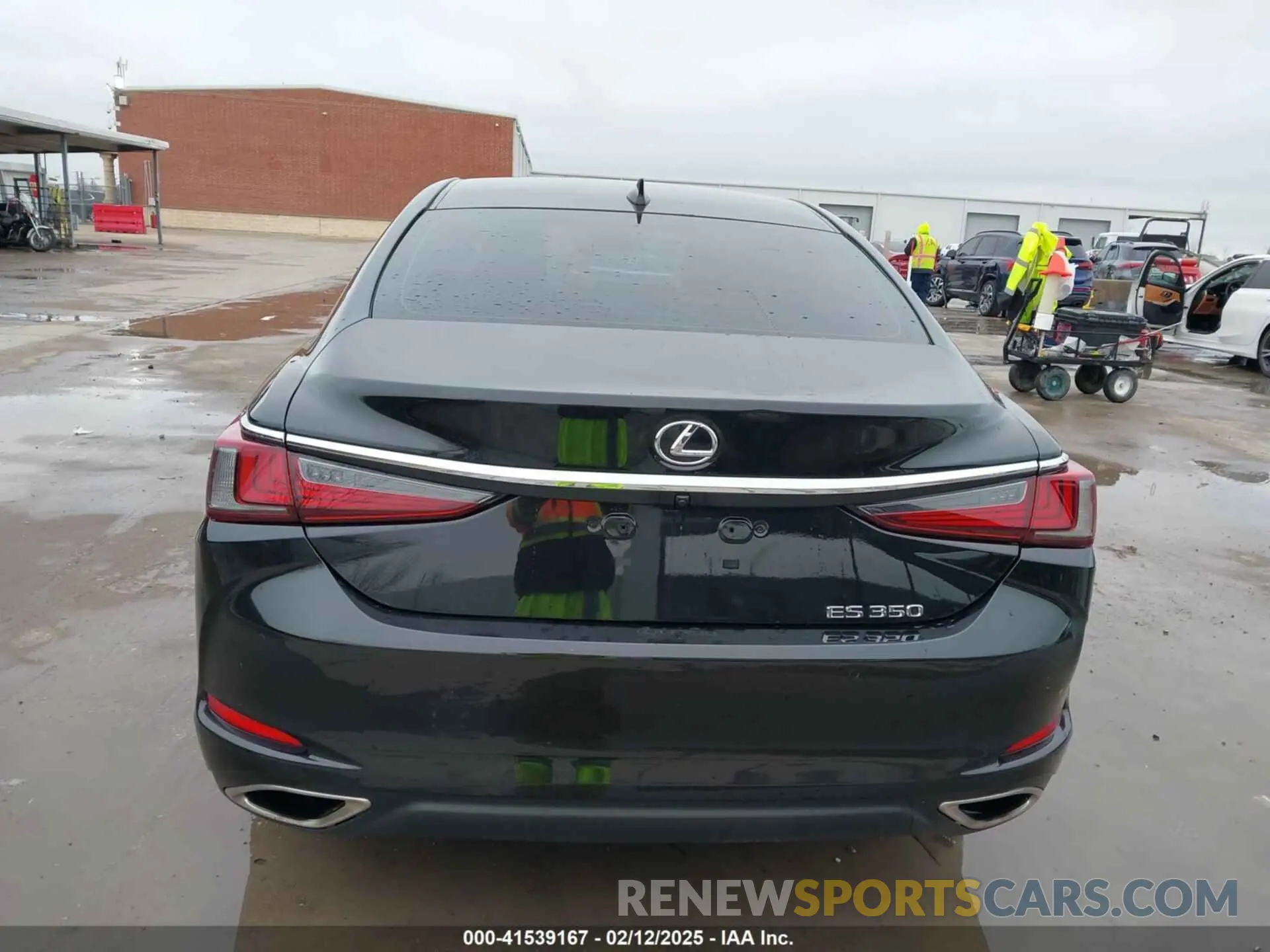 17 fotografías del automóvil dañado 58ABZ1B17KU012656 LEXUS ES 350 2019