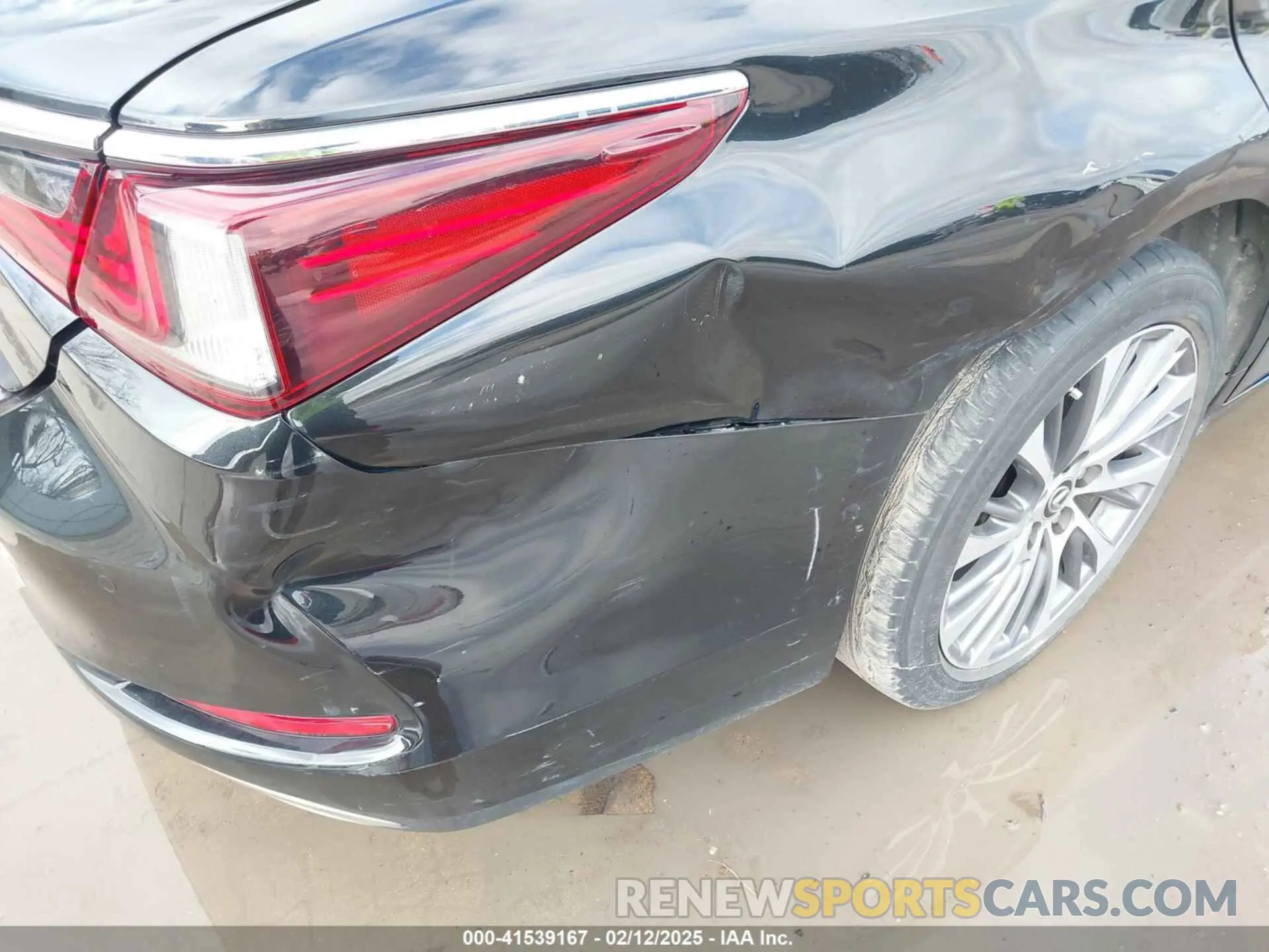 19 fotografías del automóvil dañado 58ABZ1B17KU012656 LEXUS ES 350 2019