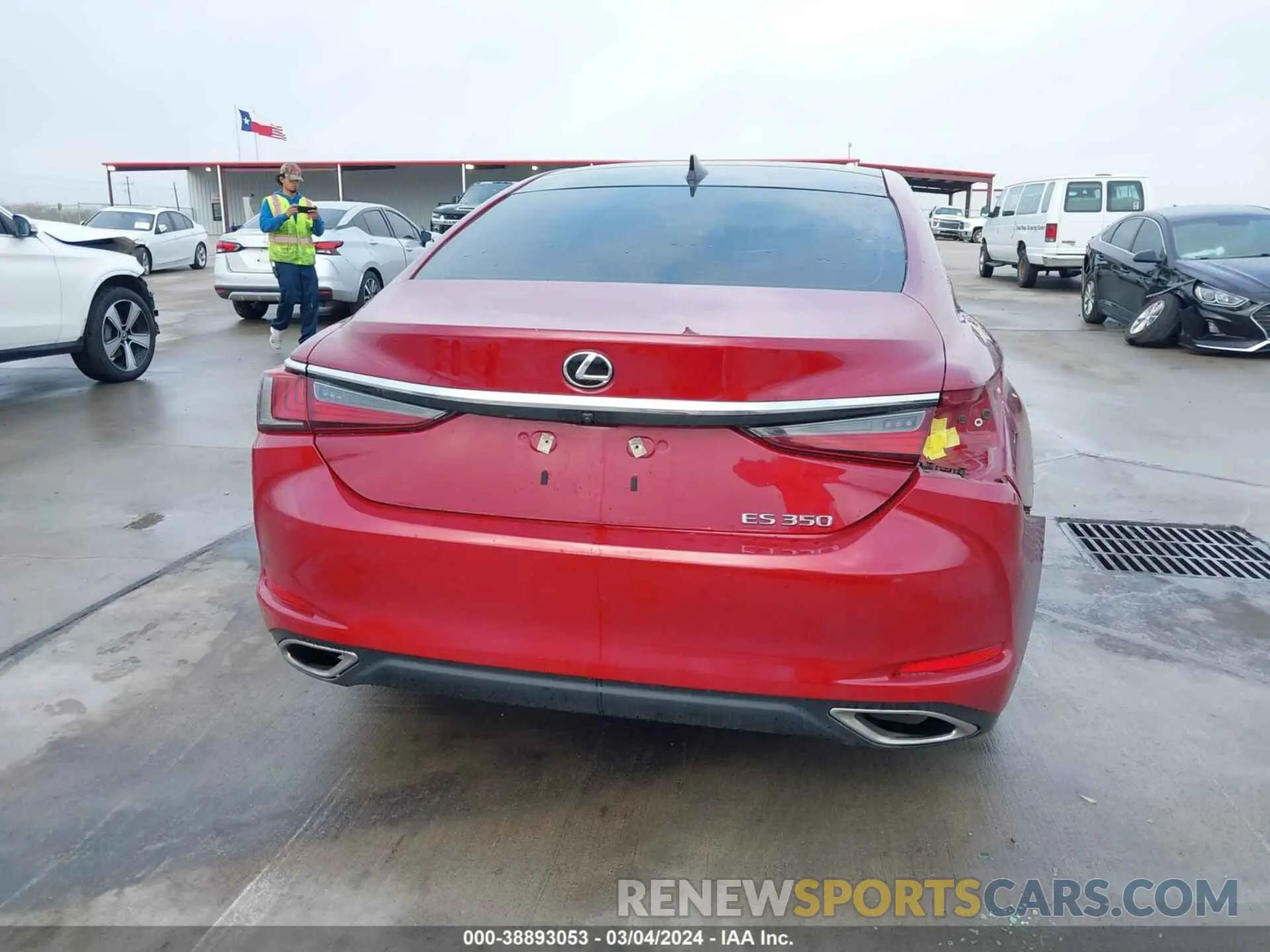 17 fotografías del automóvil dañado 58ABZ1B17KU020238 LEXUS ES 350 2019