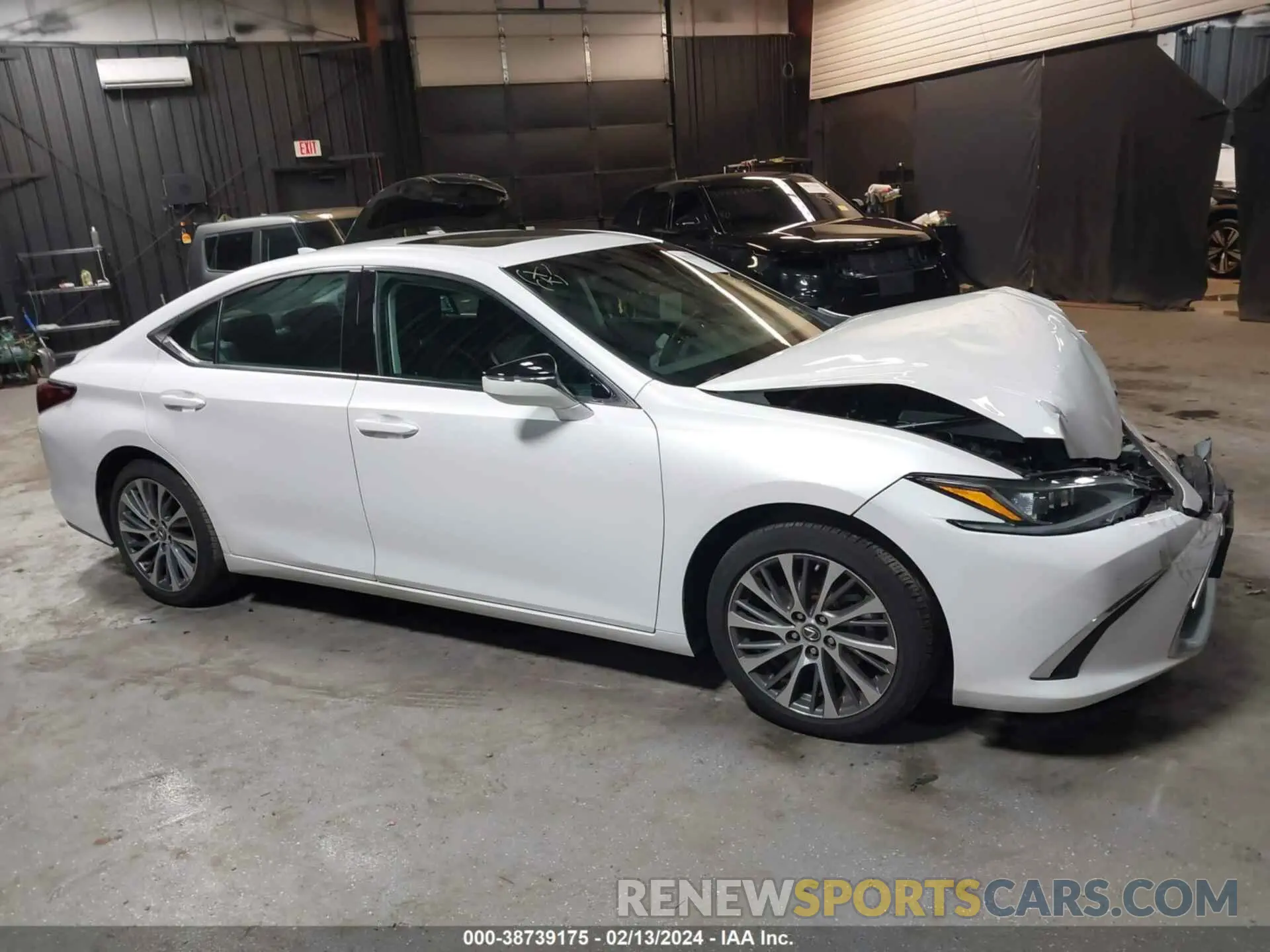 13 fotografías del automóvil dañado 58ABZ1B17KU033734 LEXUS ES 350 2019
