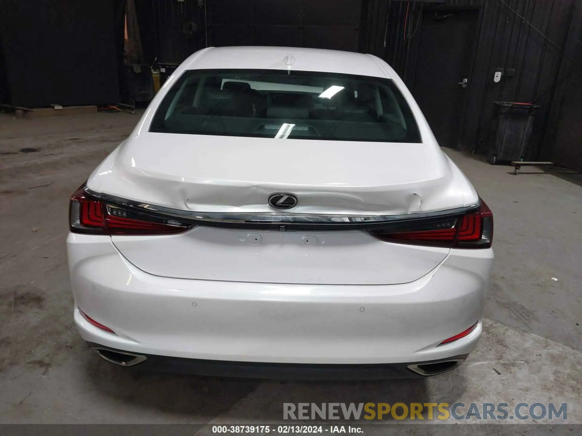 16 fotografías del automóvil dañado 58ABZ1B17KU033734 LEXUS ES 350 2019