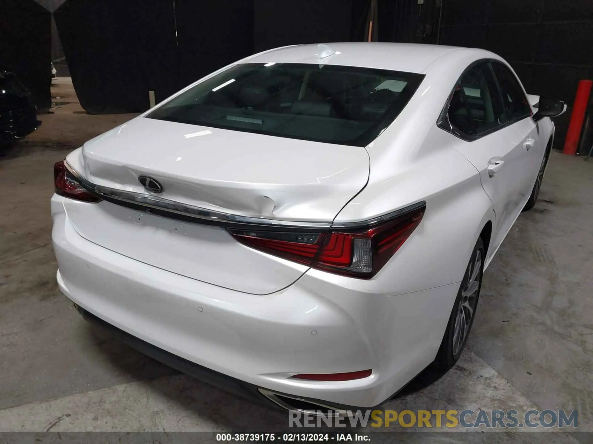 4 fotografías del automóvil dañado 58ABZ1B17KU033734 LEXUS ES 350 2019