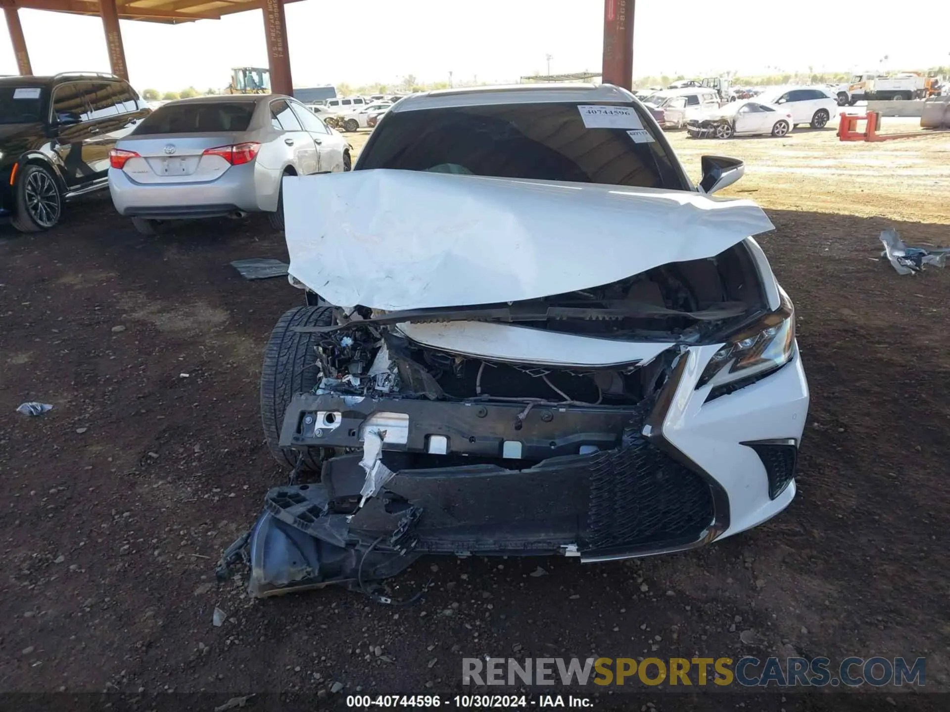 12 fotografías del automóvil dañado 58ABZ1B18KU048985 LEXUS ES 350 2019