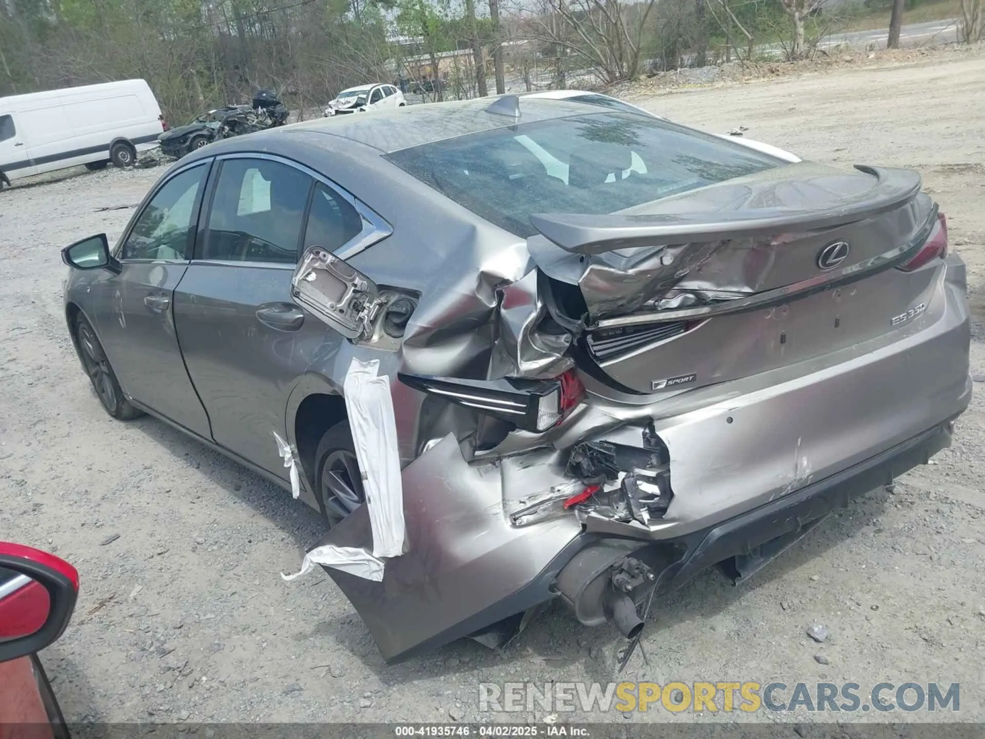 3 fotografías del automóvil dañado 58ABZ1B19KU023027 LEXUS ES 350 2019