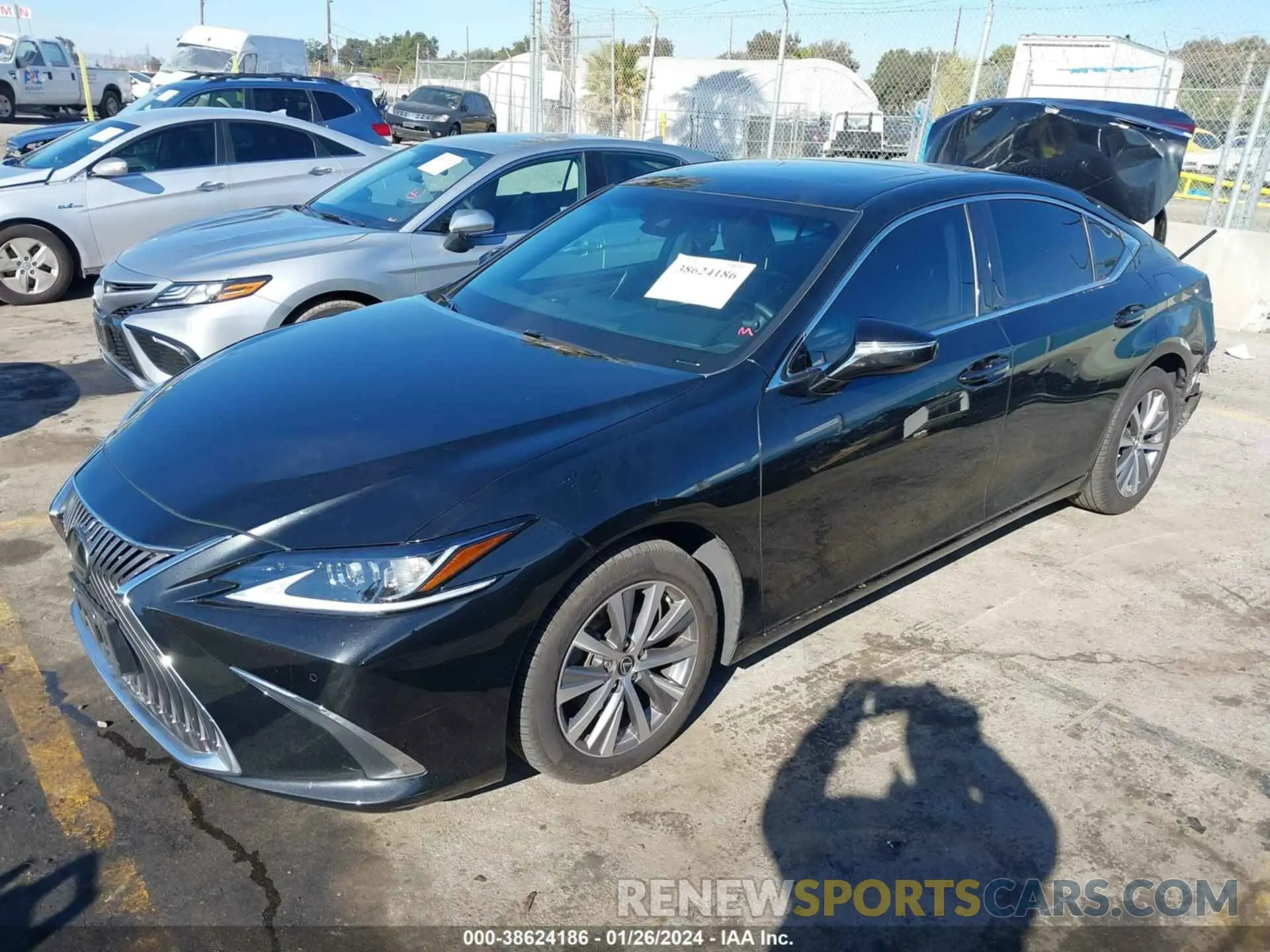 2 fotografías del automóvil dañado 58ABZ1B19KU049966 LEXUS ES 350 2019