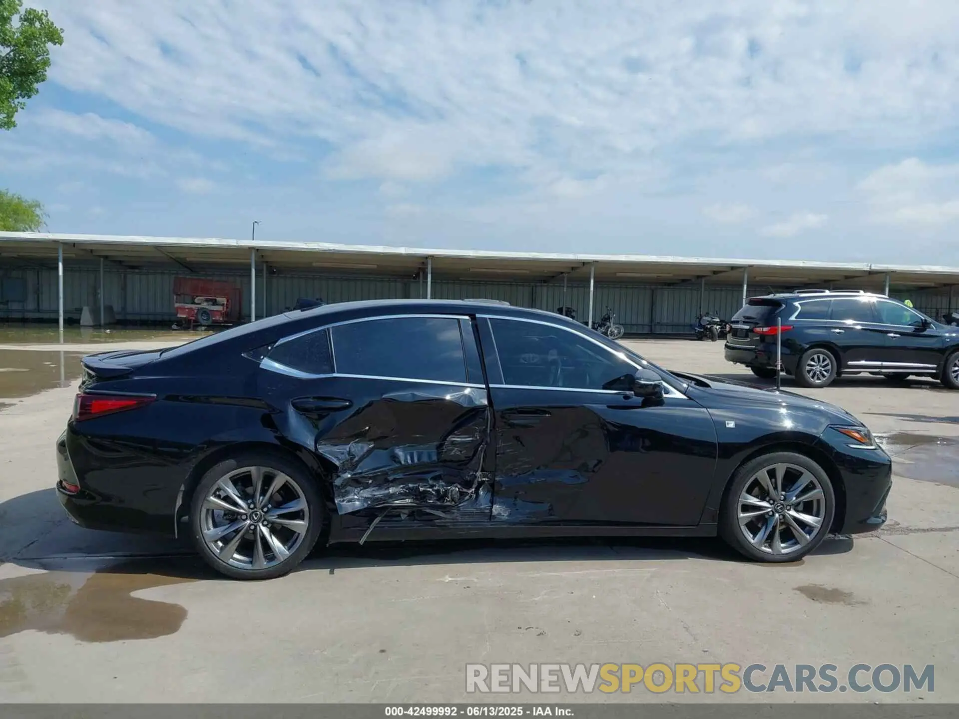 13 fotografías del automóvil dañado 58ABZ1B1XKU003434 LEXUS ES 350 2019