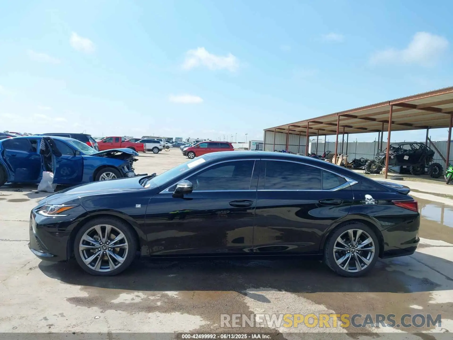 14 fotografías del automóvil dañado 58ABZ1B1XKU003434 LEXUS ES 350 2019