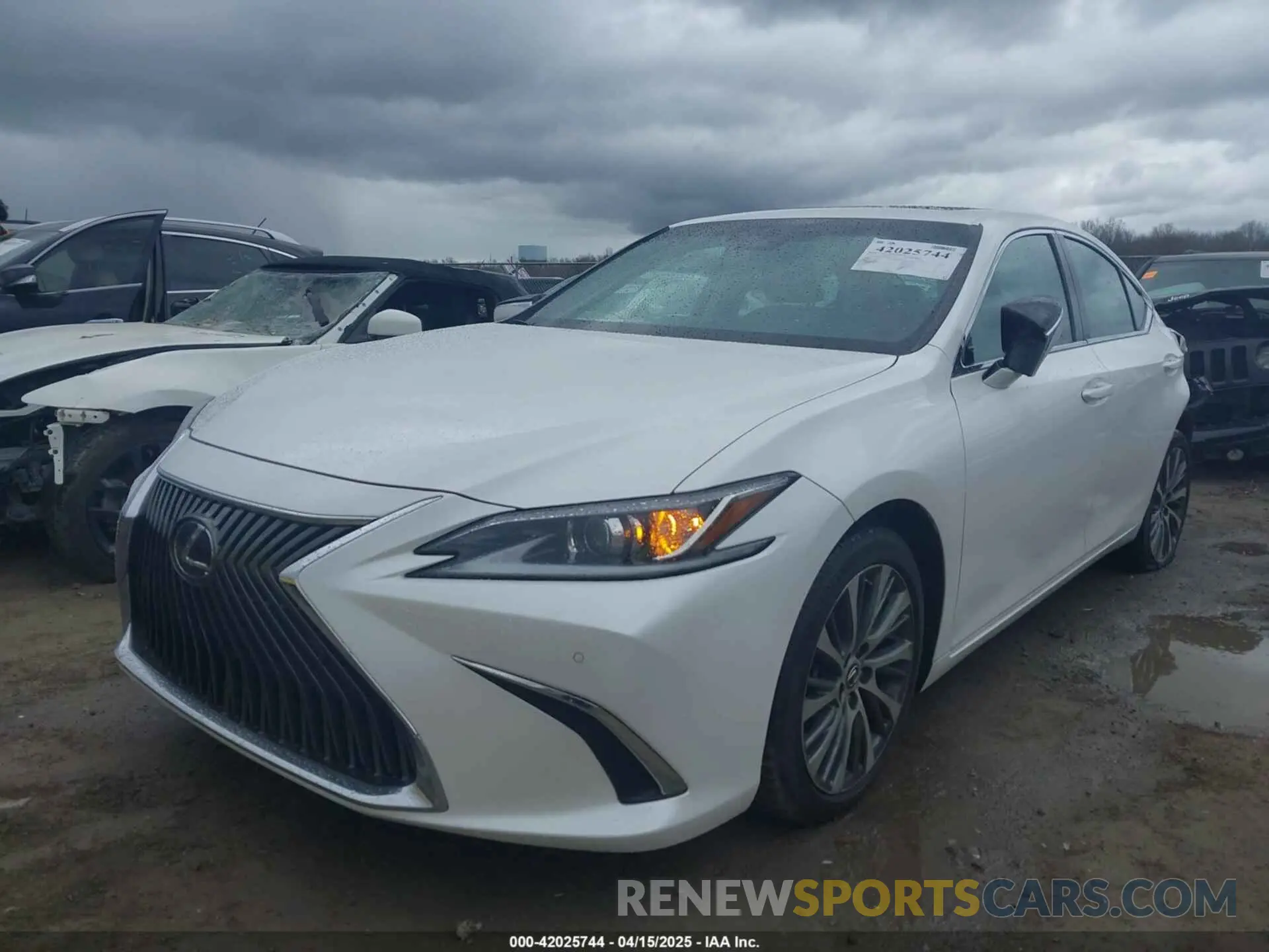 2 fotografías del automóvil dañado 58ABZ1B1XKU010853 LEXUS ES 350 2019