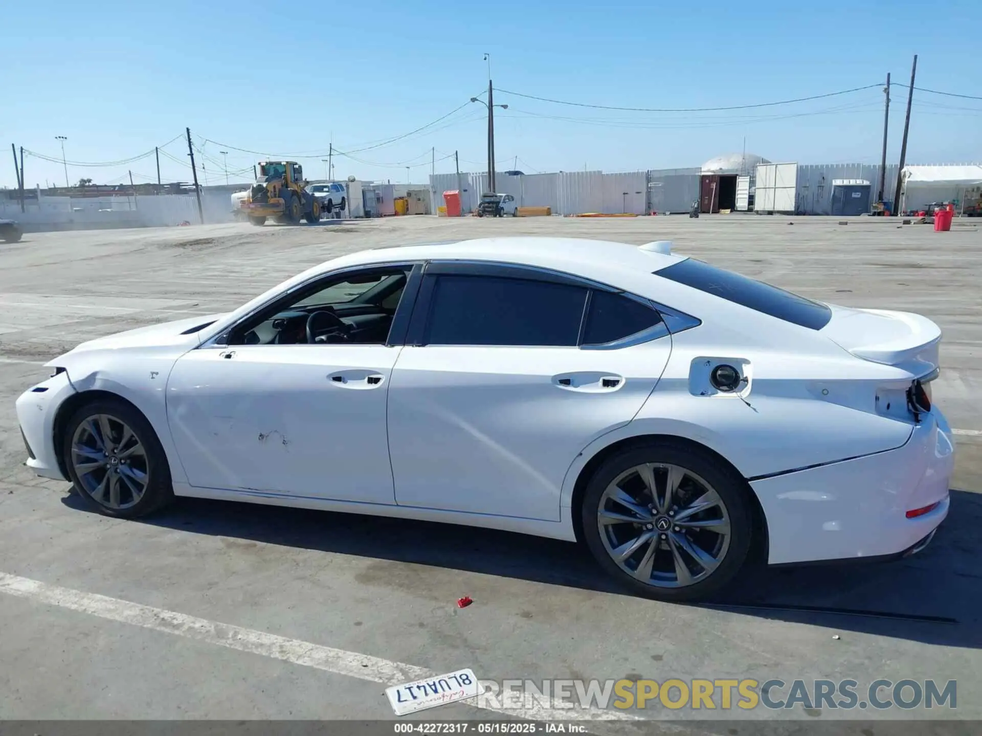 15 fotografías del automóvil dañado 58ABZ1B1XKU043349 LEXUS ES 350 2019
